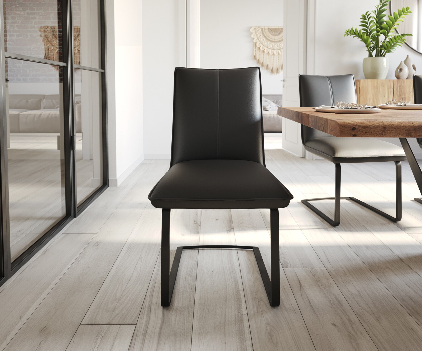 Cantilever Lelio-Flex cuir de vache noir pied cantilever plat noir ressorts ensachés 1