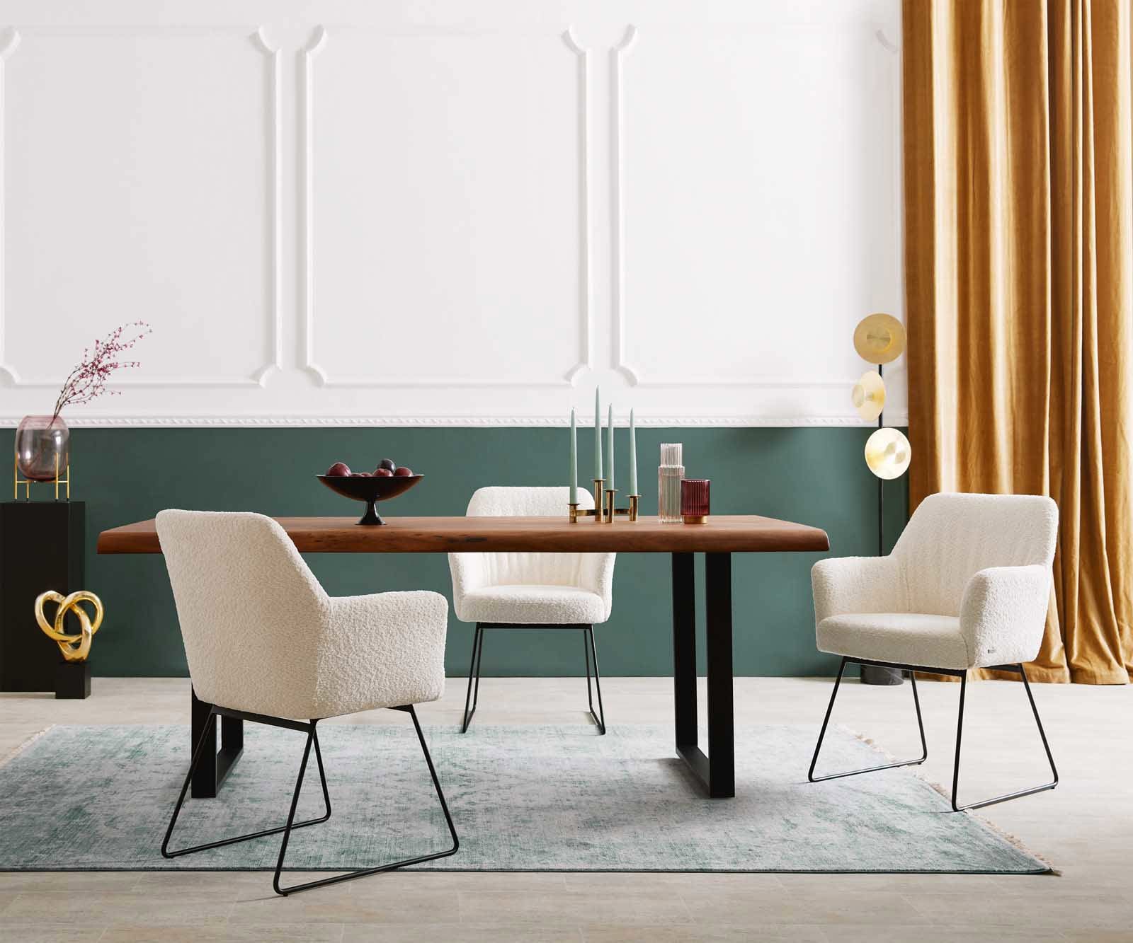 Chaise-de-salle-à-manger Xana-Flex avec accoudoirs bouclé blanc pied trapèze noir ressorts ensachés 5 Chaise-de-salle-à-manger Xana-Flex avec accoudoirs bouclé blanc pied trapèze noir ressorts ensachés 5