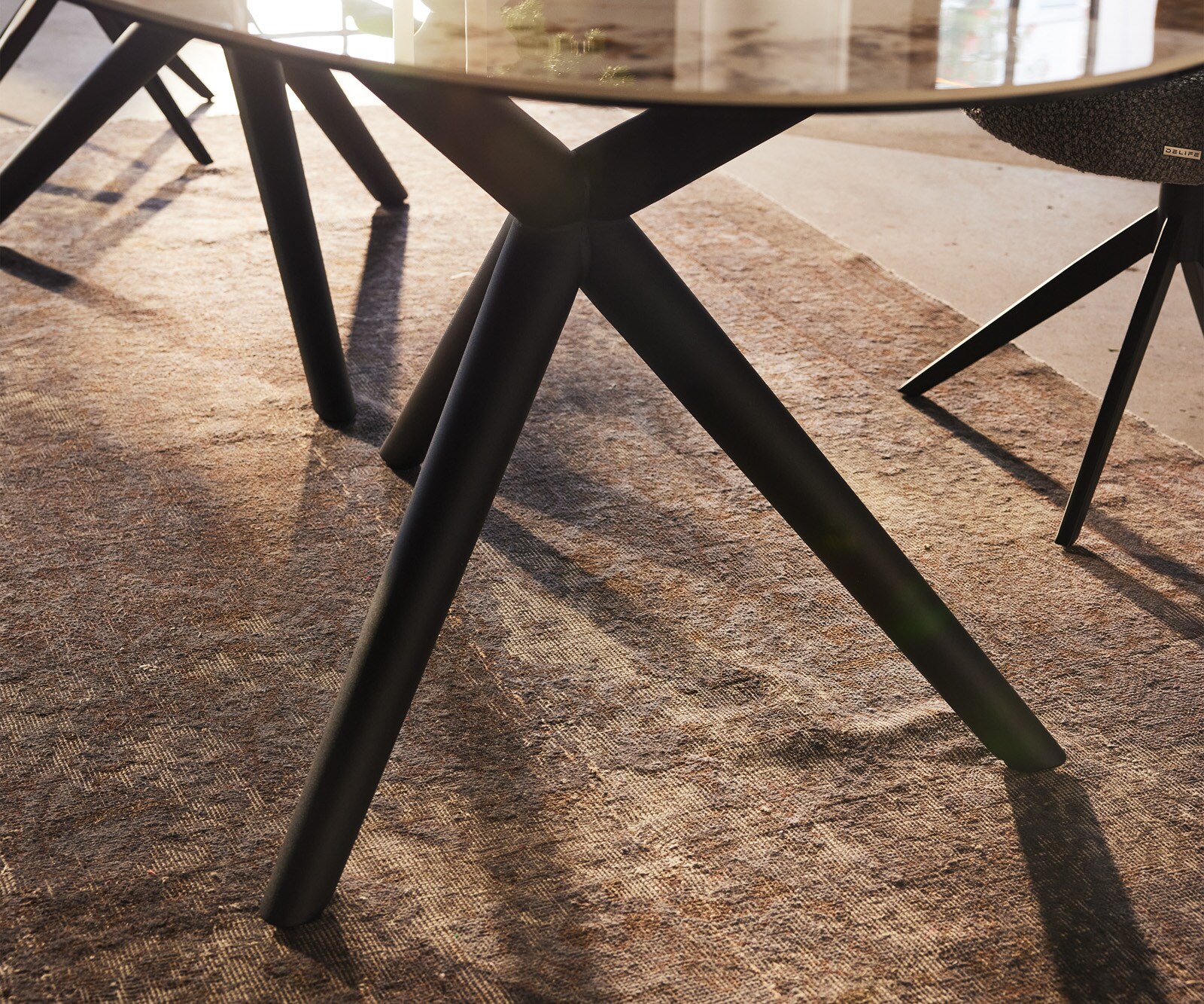 Table-à-manger Edge Oval 280x130 Céramique Minas Melange Blanc-Beige Estelar ronde Métal Noir 4