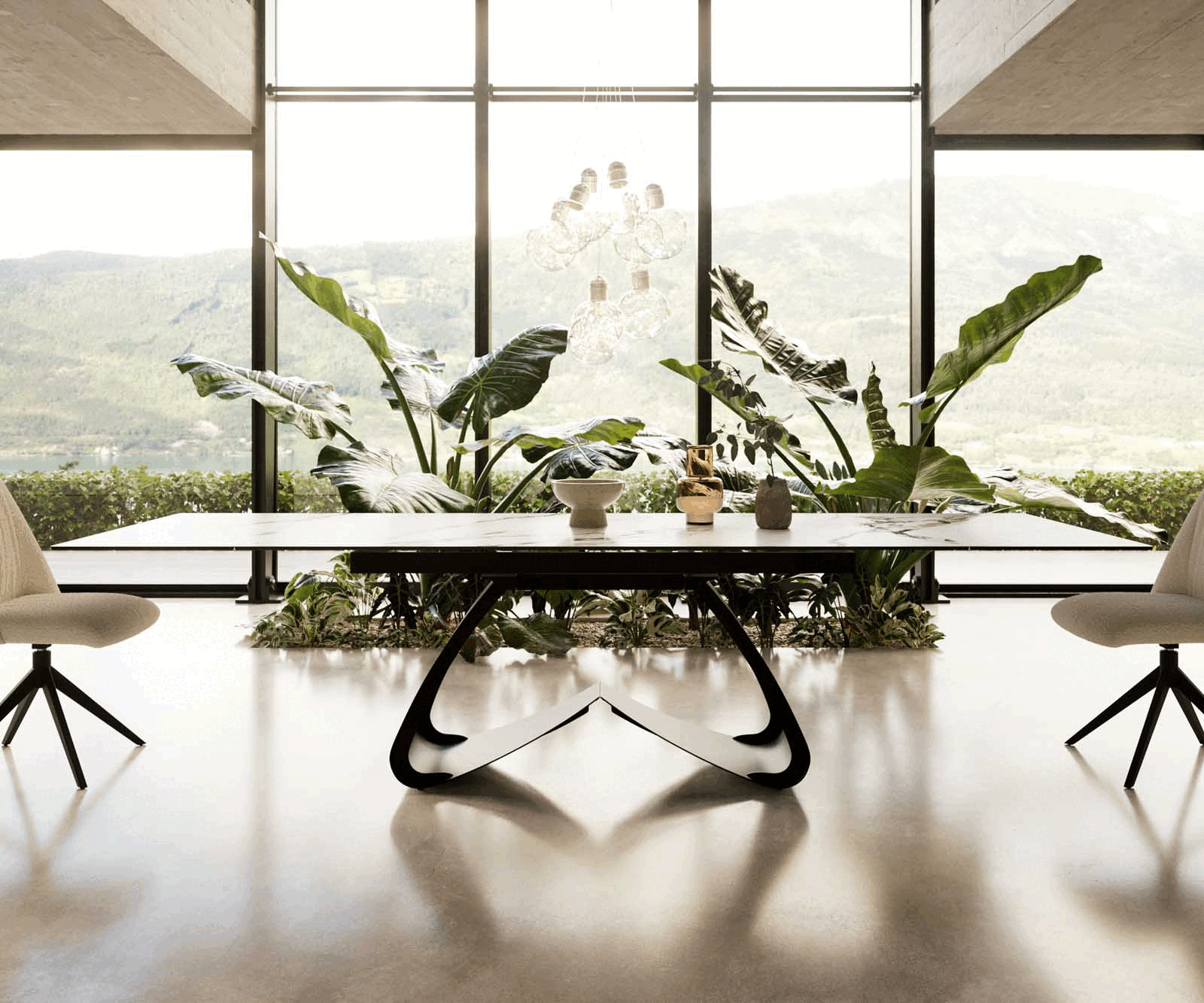 Table à manger Edge 200-300x100 céramique Calacatta Luxe blanc-doré-gris cadre en W noir extensible 1