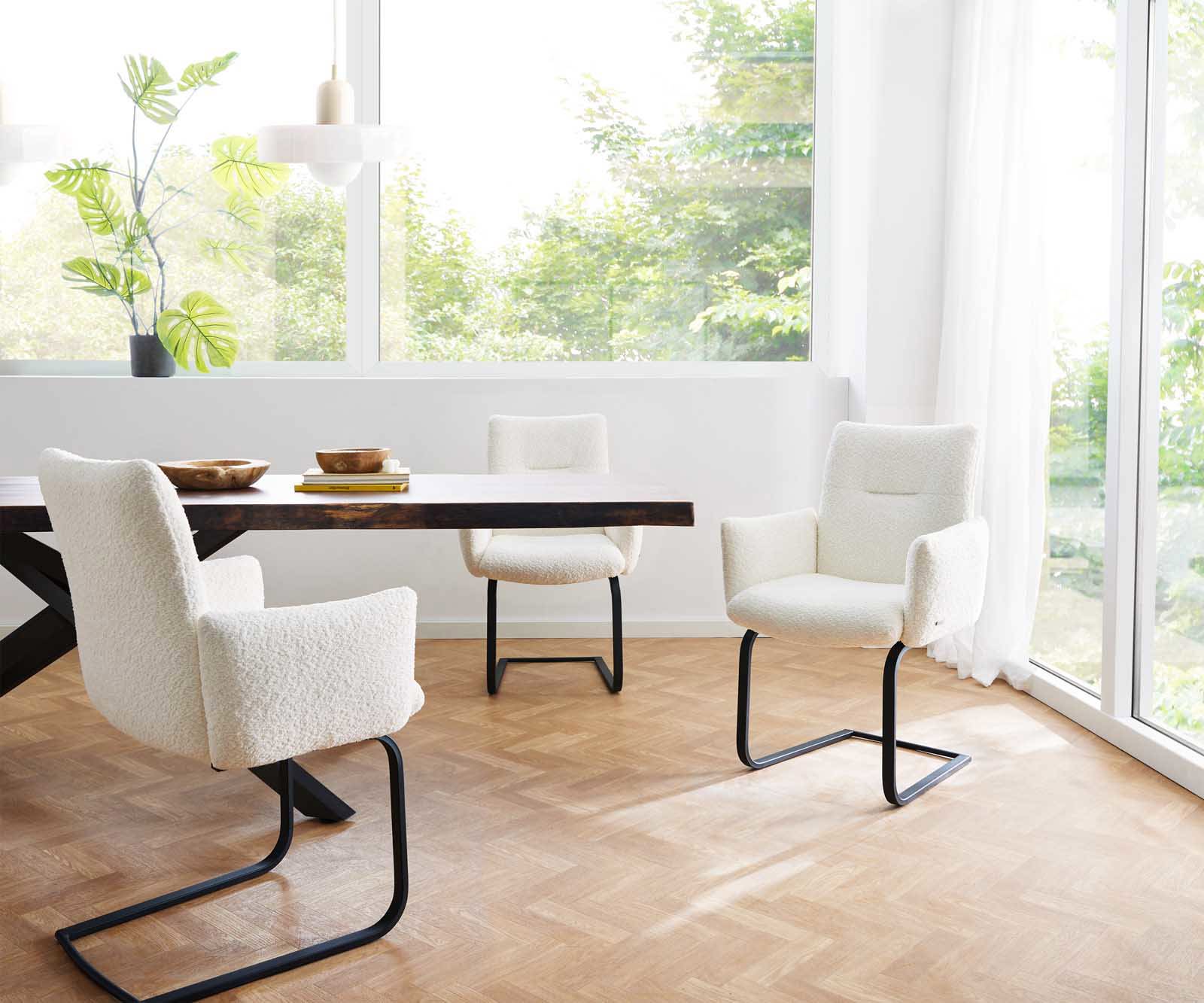 Cantilever Jova-Flex avec accoudoirs bouclé blanc pied cantilever plat noir ressorts ensachés 5 Cantilever Jova-Flex avec accoudoirs bouclé blanc pied cantilever plat noir ressorts ensachés 5