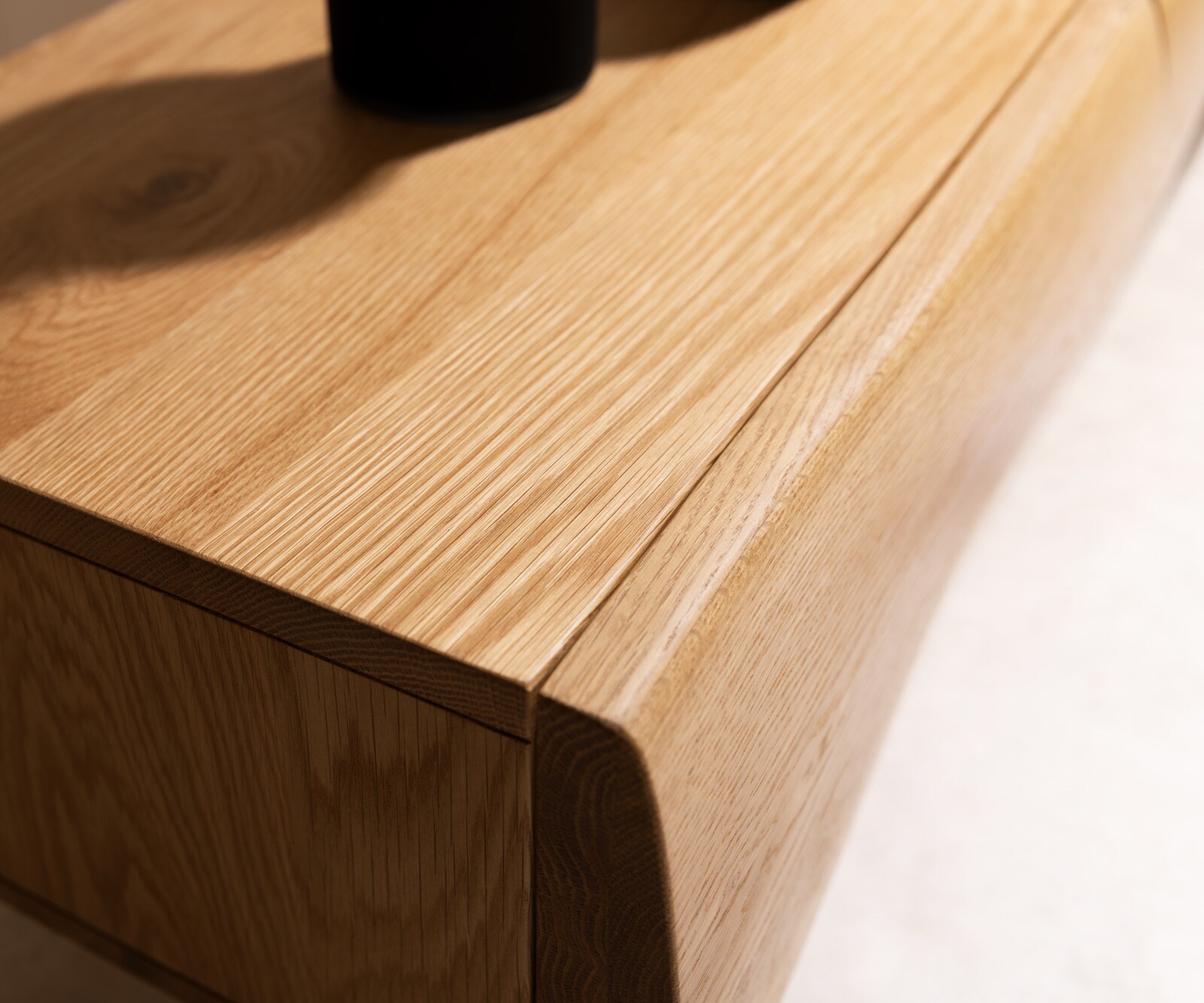 Meuble -TV New Live-Edge 200 cm chêne naturel 4 portes pied en verre 3