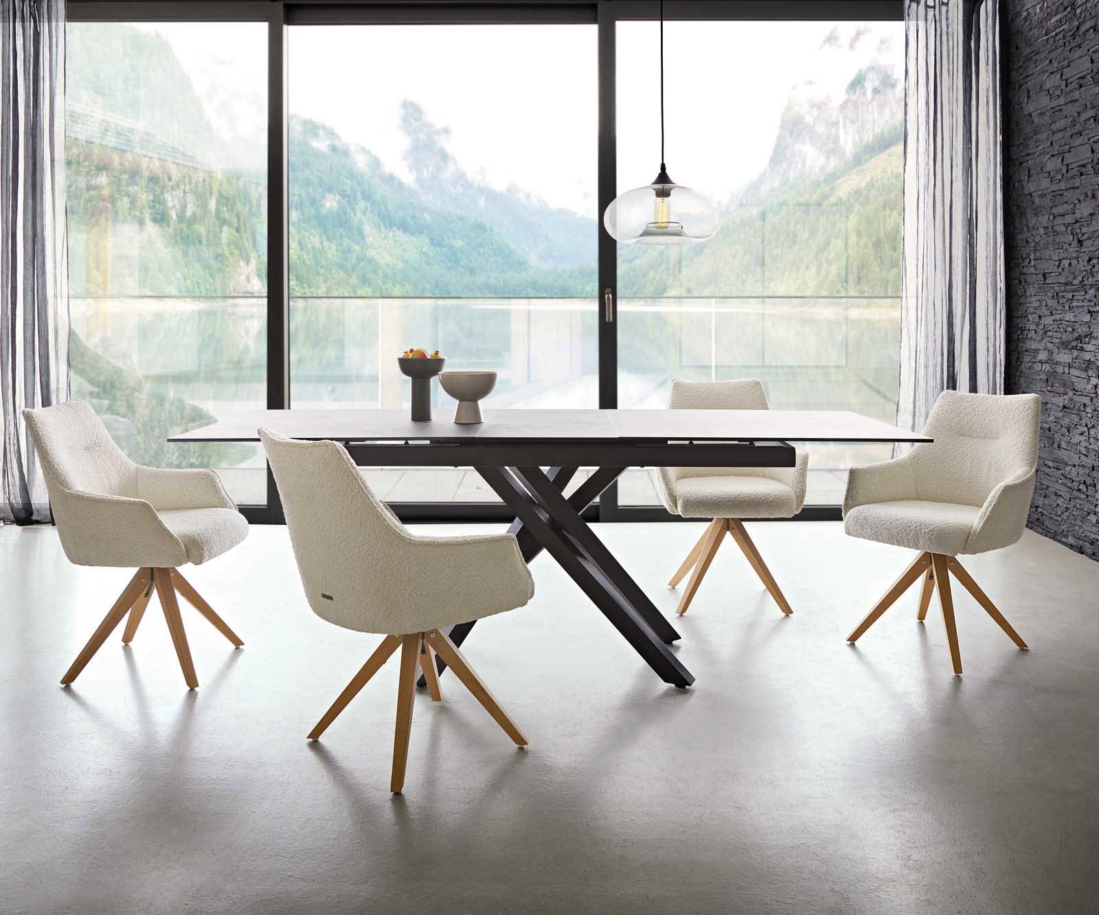 Chaise-pivotante Alja-Flex avec accoudoirs bouclé blanc pied en bois angulaire naturel pivotement sur 180° ressorts ensachés 5 Chaise-pivotante Alja-Flex avec accoudoirs bouclé blanc pied en bois angulaire naturel pivotement sur 180° ressorts ensachés 5