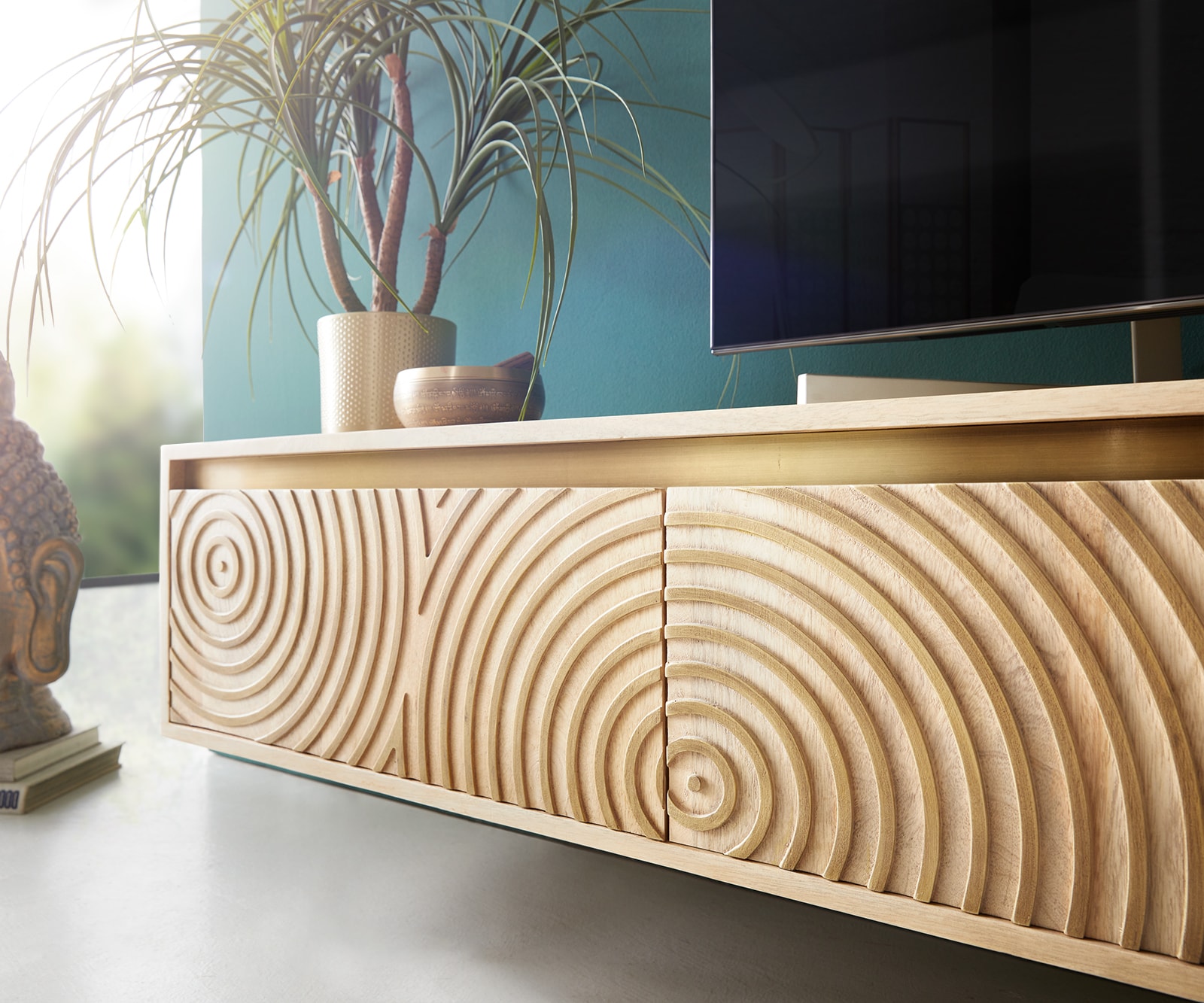 Meuble TV Budaya 220 cm en bois de manguier naturel 3 portes 2 compartiments. 3 Meuble TV Budaya 220 cm en bois de manguier naturel 3 portes 2 compartiments. 3