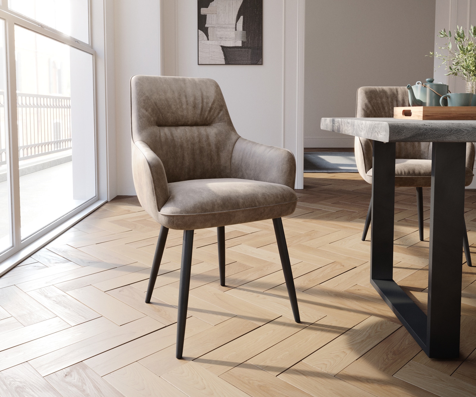 Chaise-de-salle-à-manger Zelia-Flex avec accoudoirs microvelours taupe vintage 4 pieds coniques noir ressorts ensachés 1