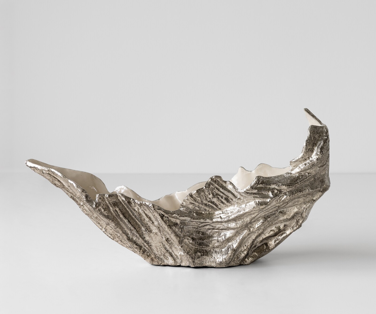 Coupe décorative Maris l52 x P15 x H28 cm Aluminium Platin Opal Faite main 1