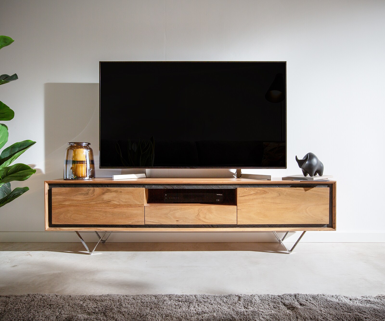 Buffet bas Stonegrace 175 cm acacia nature 2 portes 1 compartiment 1 tiroir placage en pierre pieds en V 1
