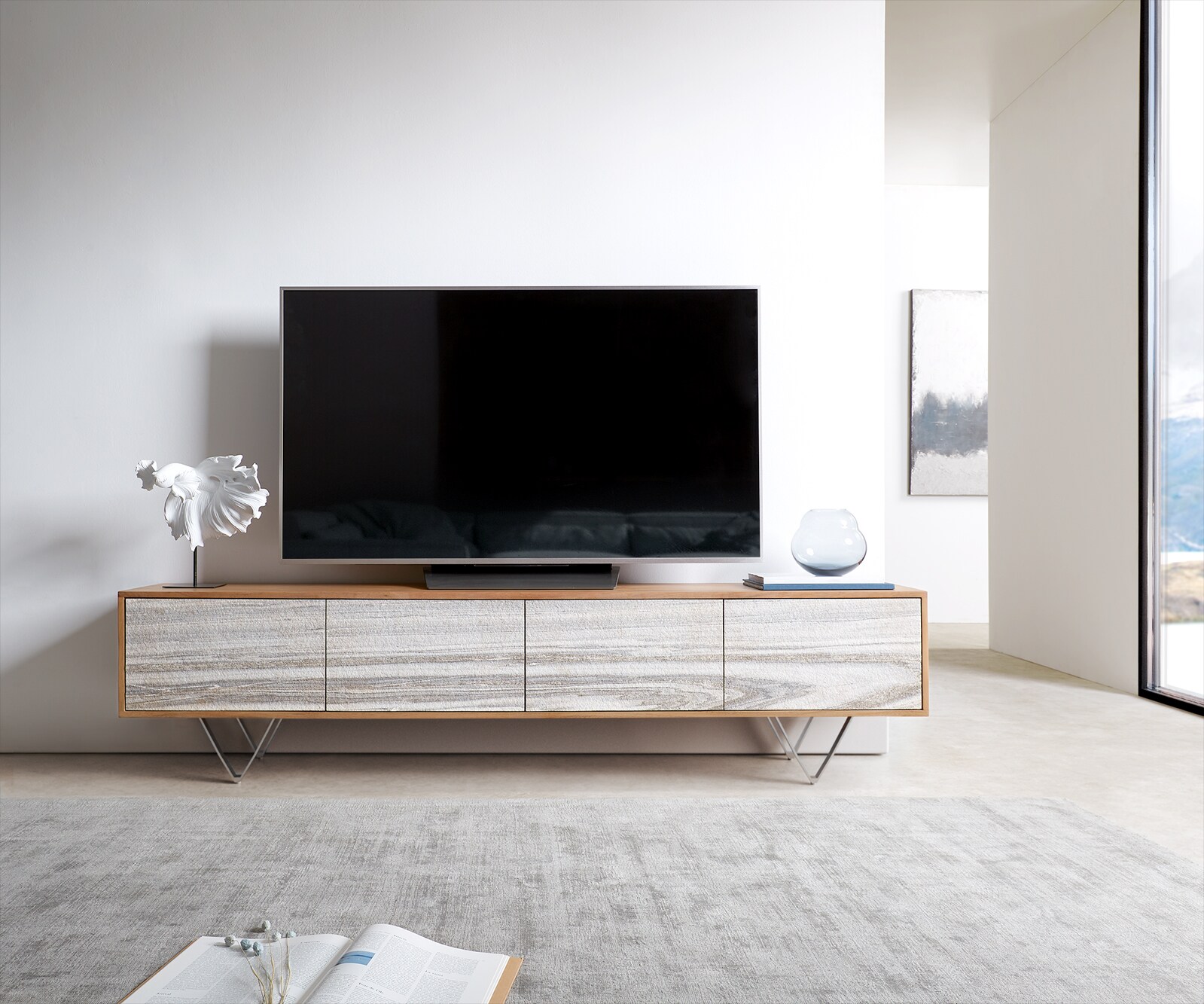 Meuble TV Kleo 200 cm acacia naturel 4 portes pieds en V inox 1