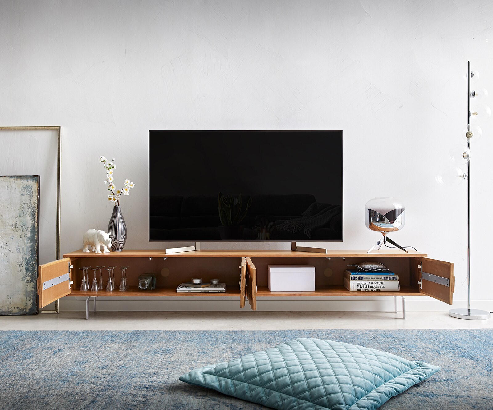 Buffet bas Fevo 220 cm acacia nature 4 portes flottant 3