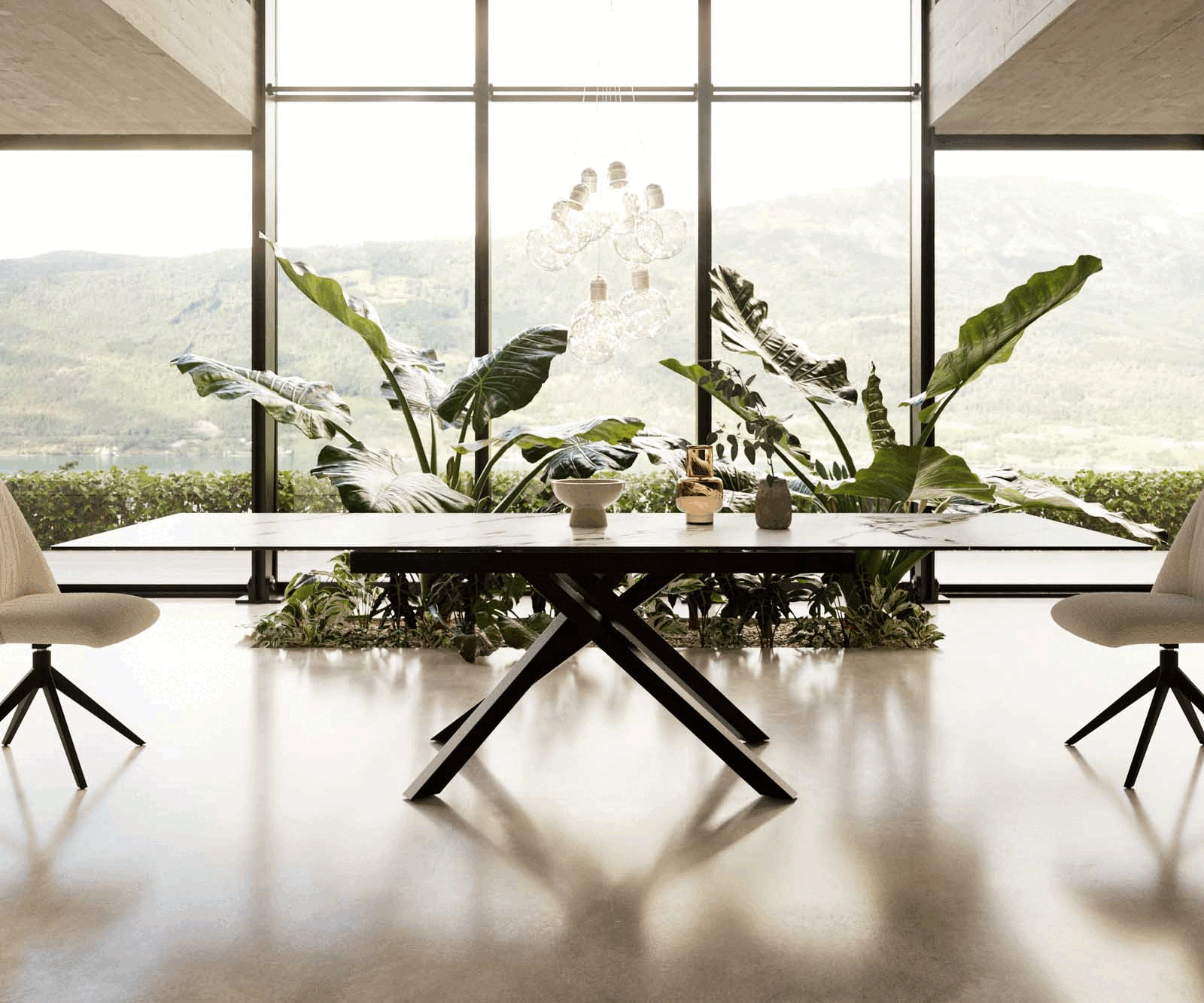Table à manger Edge 200-300x100 céramique Calacatta Luxe blanc-doré-gris cadre croisé rectangulaire noir extensible 1