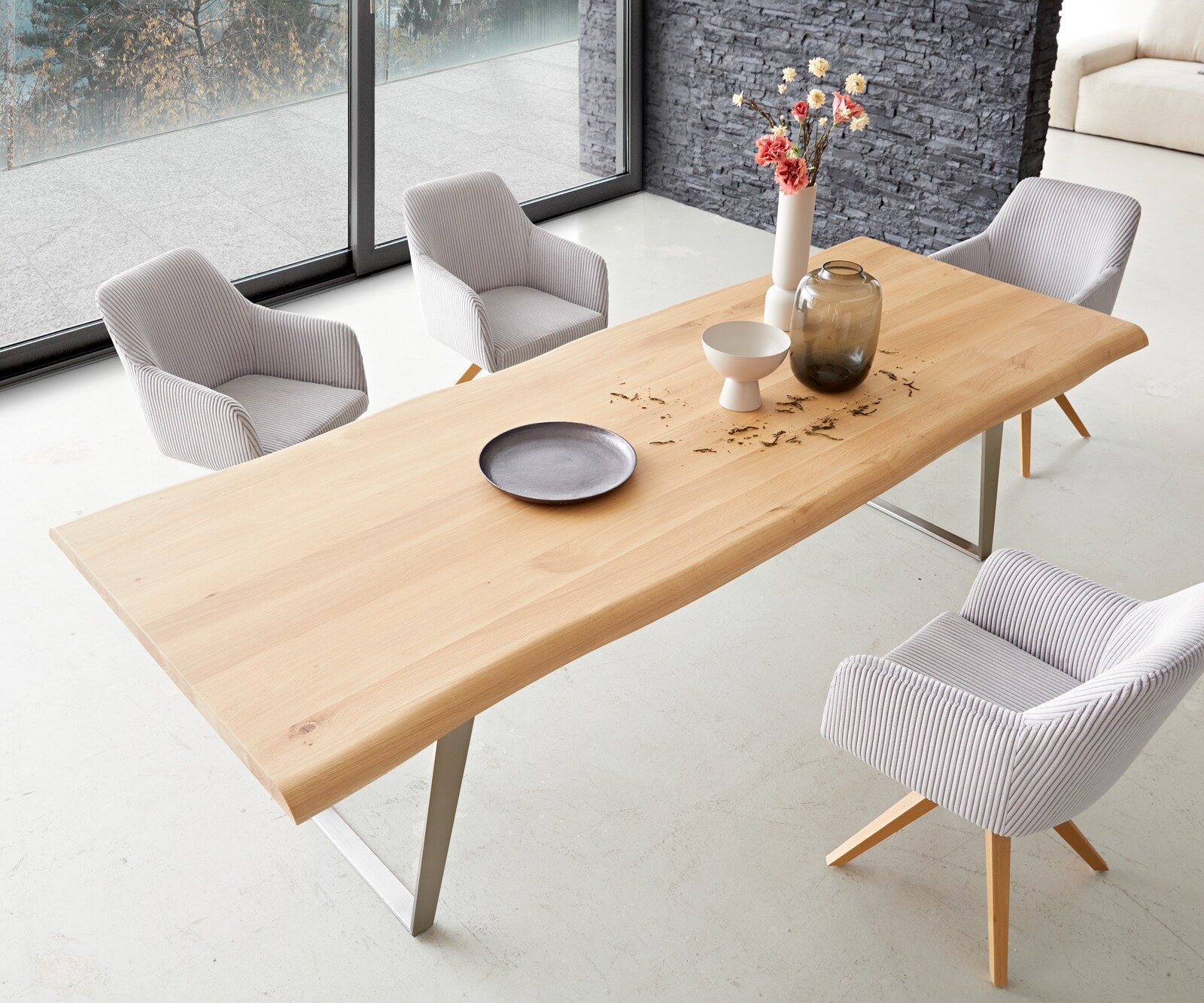 Table à manger Edge 260x100 chêne nature acier inoxydable inclinée Live-Edge 4