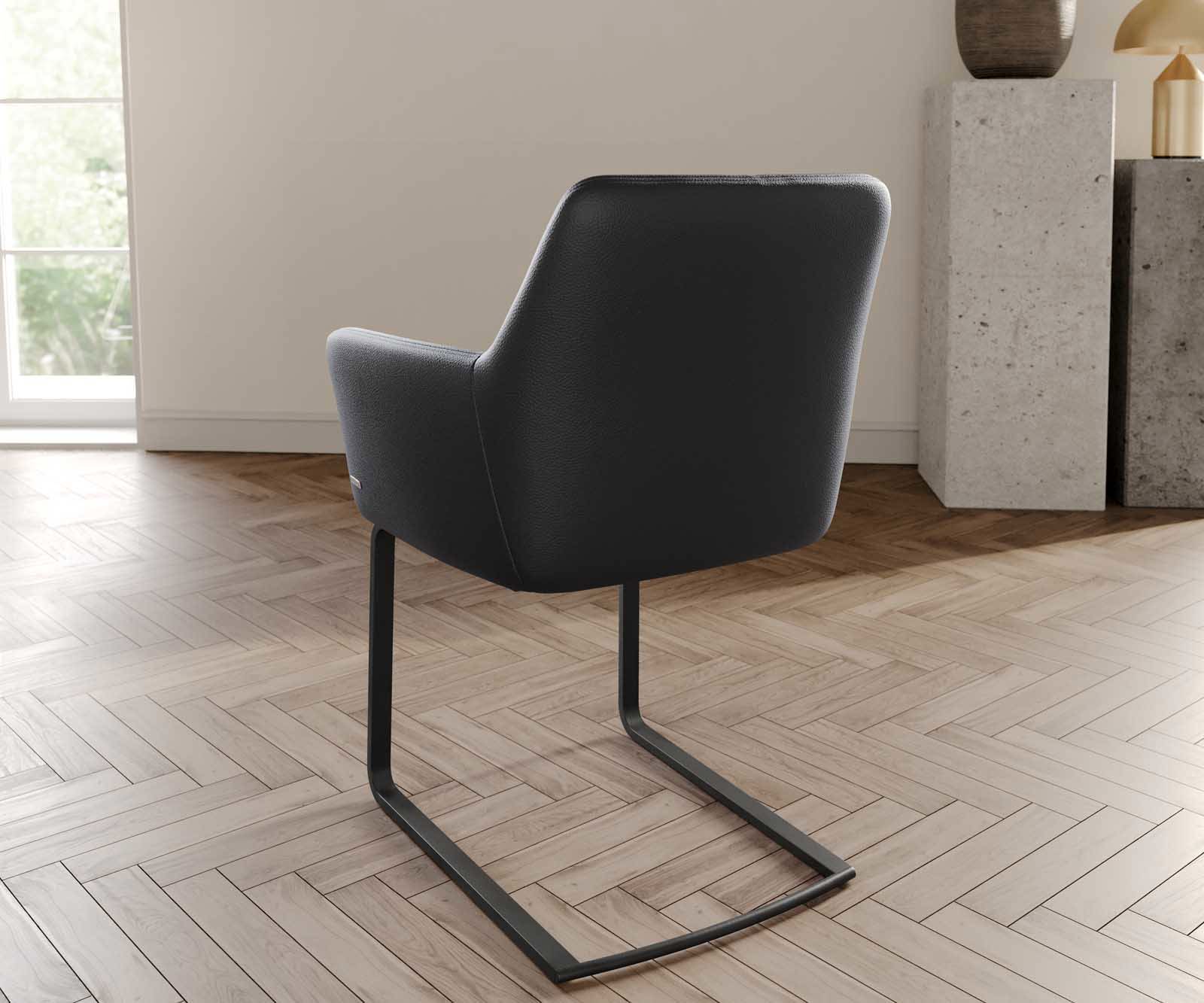 Cantilever Xana-Flex avec accoudoirs cuir de vache noir pied cantilever plat noir ressorts ensachés 3