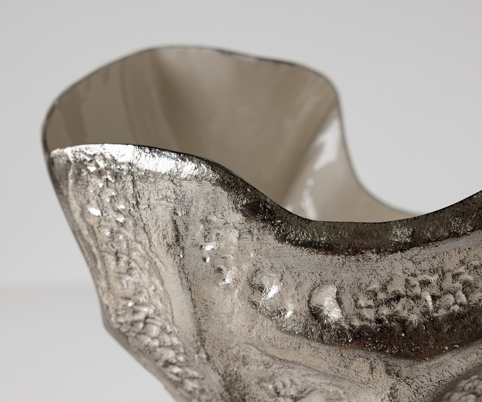 Coupe décorative Valena l33 x P20 x H22 cm Aluminium Platin Opal Faite main 2