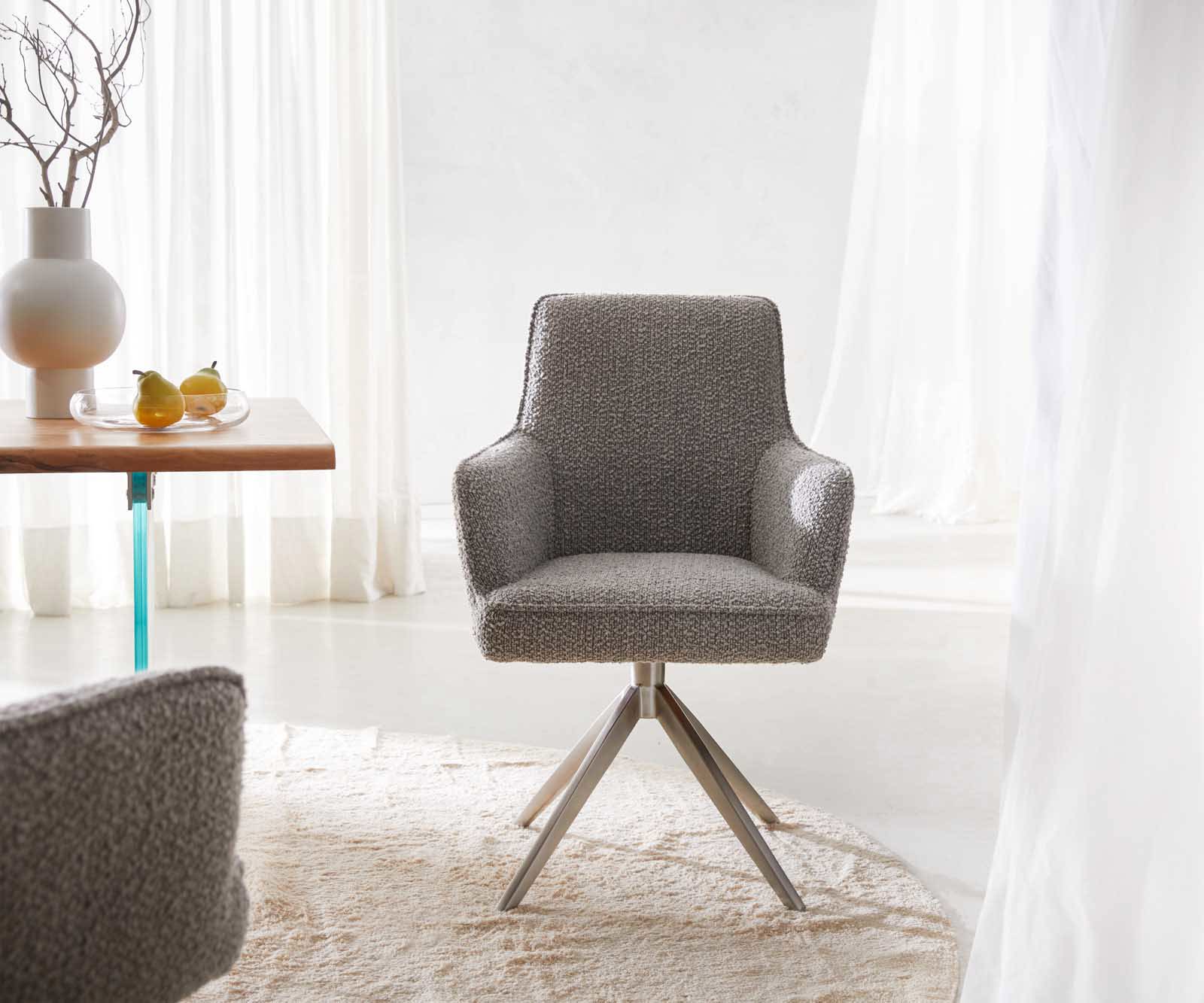 Chaise-pivotante Heira-Flex avec accoudoirs bouclé gris argenté pied croisé large acier inoxydable brossé pivotement sur 360° ressorts ensachés 1 Chaise-pivotante Heira-Flex avec accoudoirs bouclé gris argenté pied croisé large acier inoxydable brossé pivotement sur 360° ressorts ensachés 1