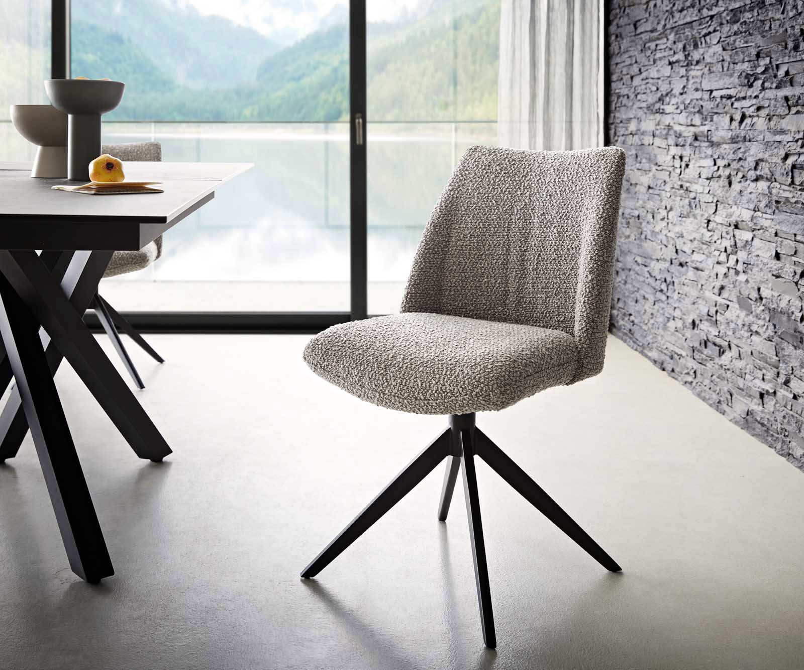 Chaise-pivotante Elso-Flex bouclé gris argenté pied croisé large noir pivotement sur 360° ressorts ensachés Chaise-pivotante Elso-Flex bouclé gris argenté pied croisé large noir pivotement sur 360° ressorts ensachés