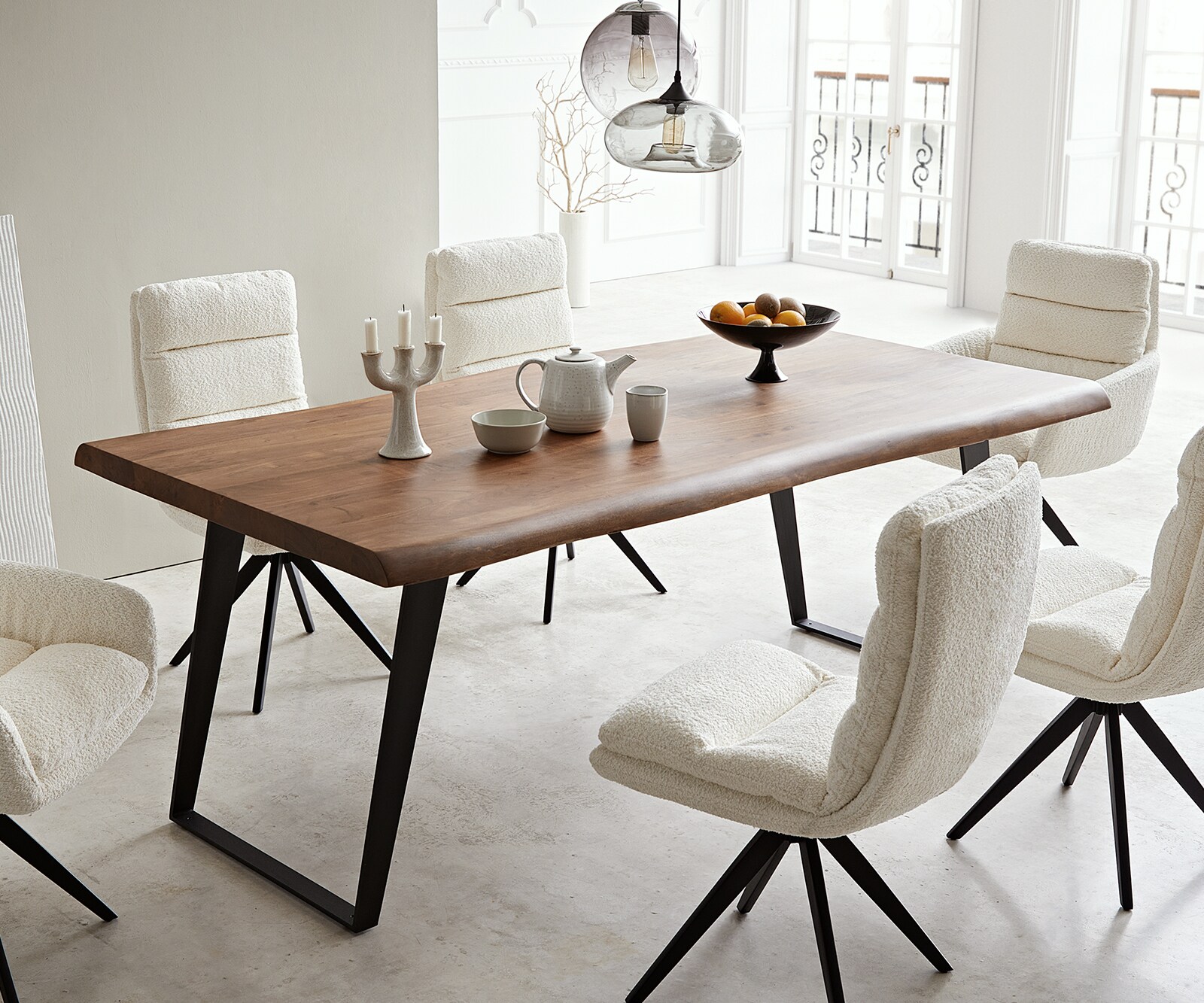 Table-à-manger Edge 200x100 XL acacia marron métal incliné Live-Edge Table-à-manger Edge 200x100 XL acacia marron métal incliné Live-Edge