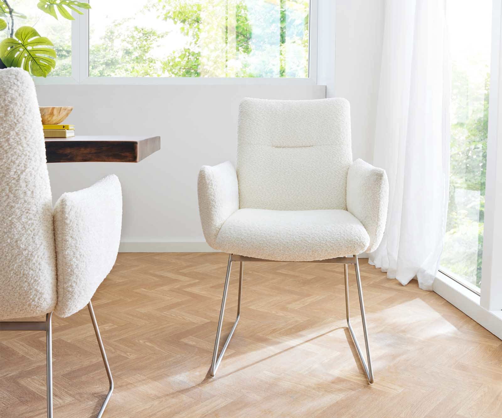 Chaise-de-salle-à-manger Jova-Flex avec accoudoirs bouclé blanc pied trapèze acier inoxydable brossé ressorts ensachés 1 Chaise-de-salle-à-manger Jova-Flex avec accoudoirs bouclé blanc pied trapèze acier inoxydable brossé ressorts ensachés 1