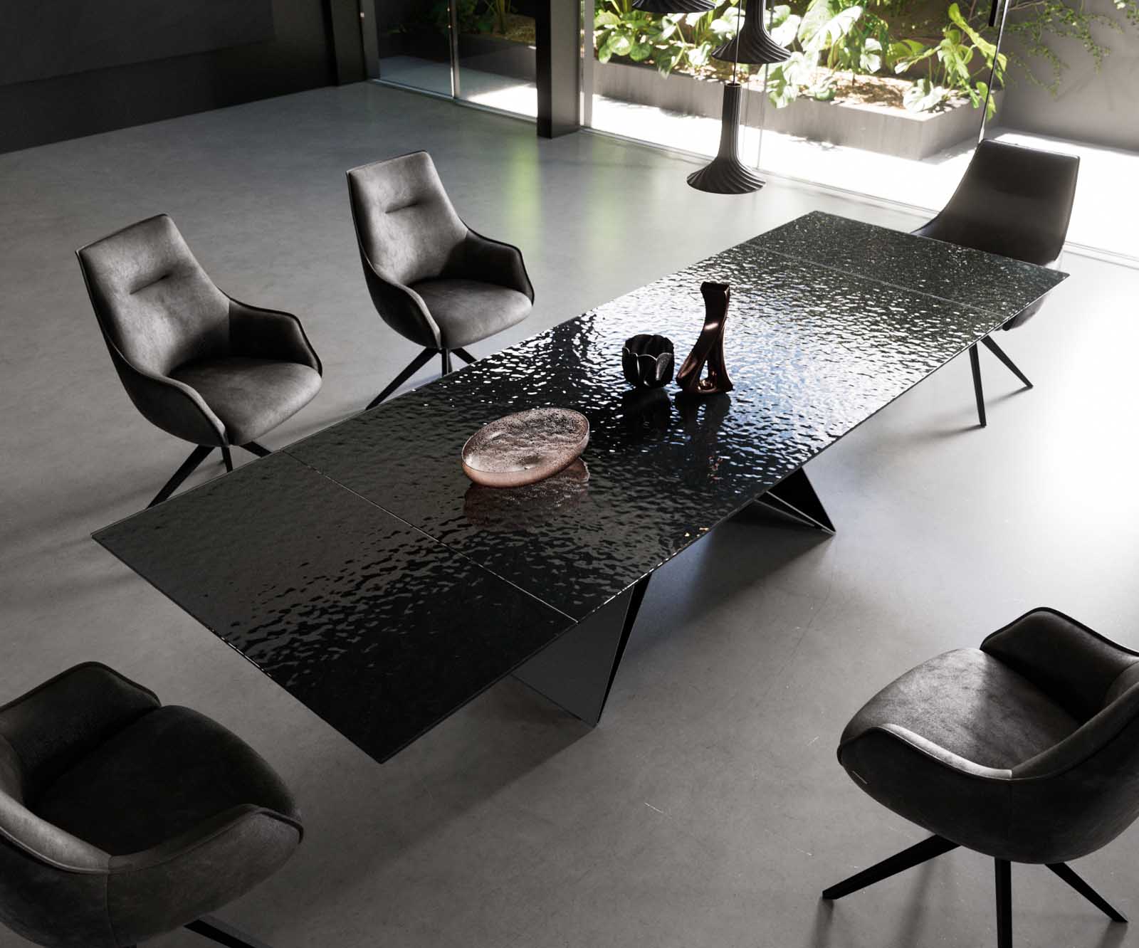 Table à manger Edge 200-300x100 verre fondu noir fumé relief en 3D cadre en V acier plat noir extensible 3
