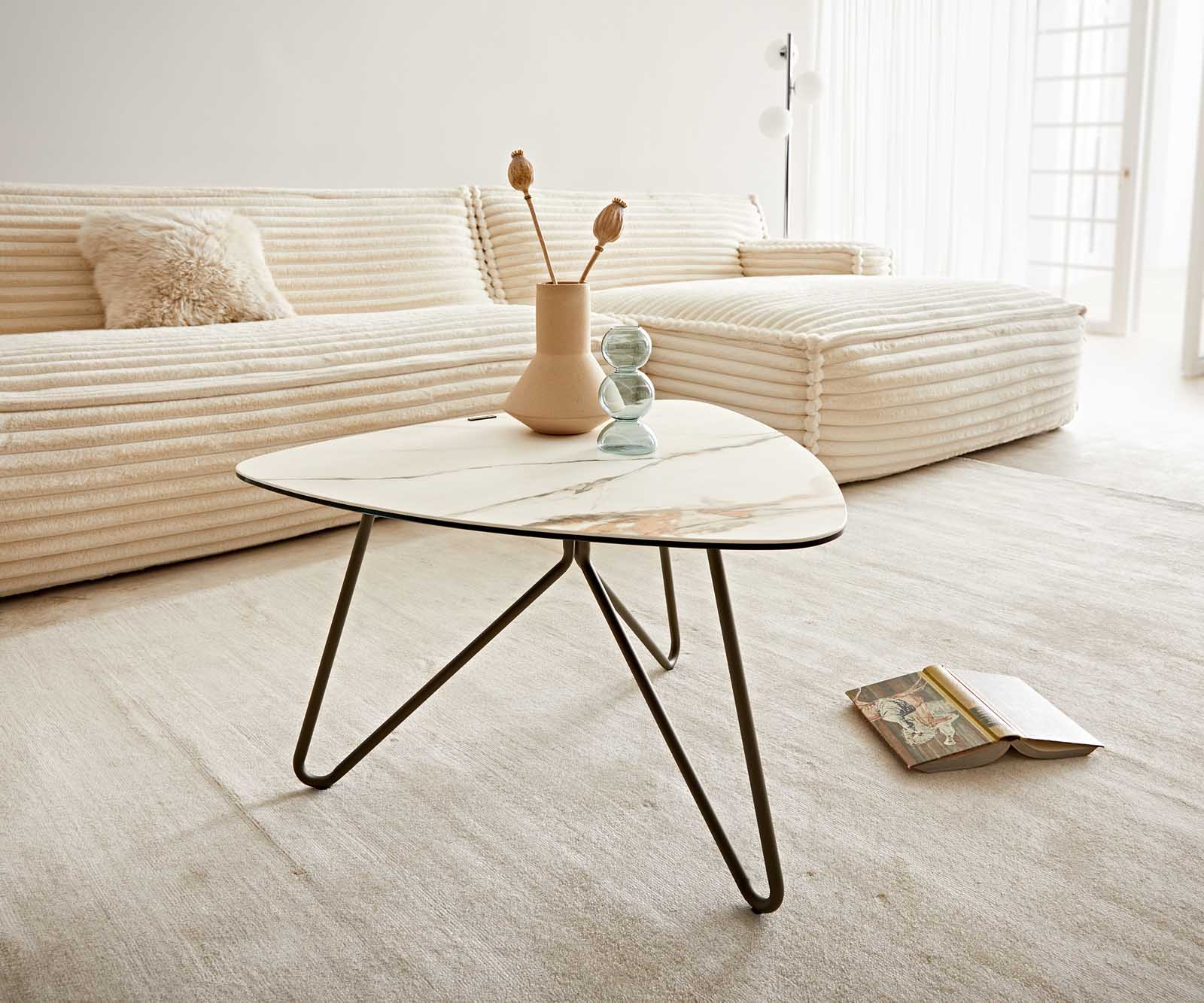 Table basse Ekrem céramique Hairpin piètement 2 Table basse Ekrem céramique Hairpin piètement 2
