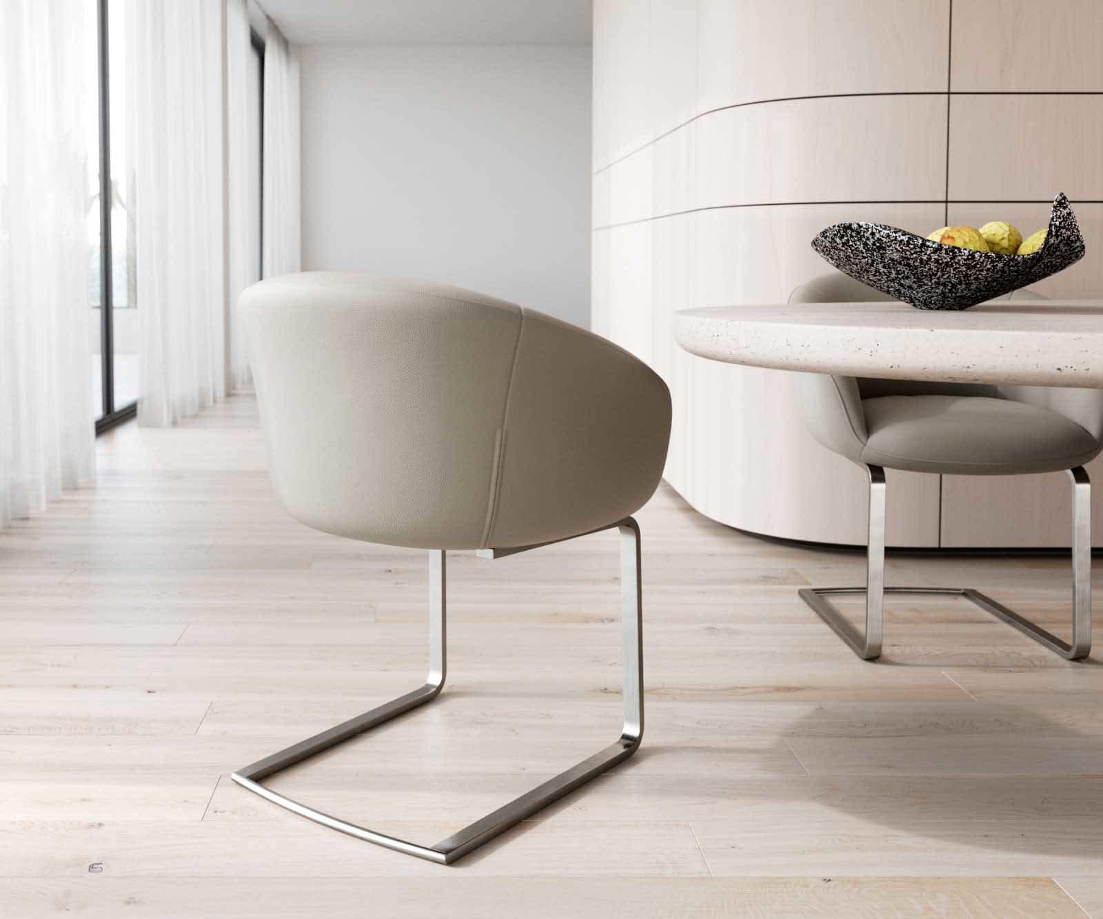 Cantilever Vinka-Flex avec accoudoirs cuir de vache couleur boue pied cantilever plat acier inoxydable brossé ressorts ensachés 4 Cantilever Vinka-Flex avec accoudoirs cuir de vache couleur boue pied cantilever plat acier inoxydable brossé ressorts ensachés 4