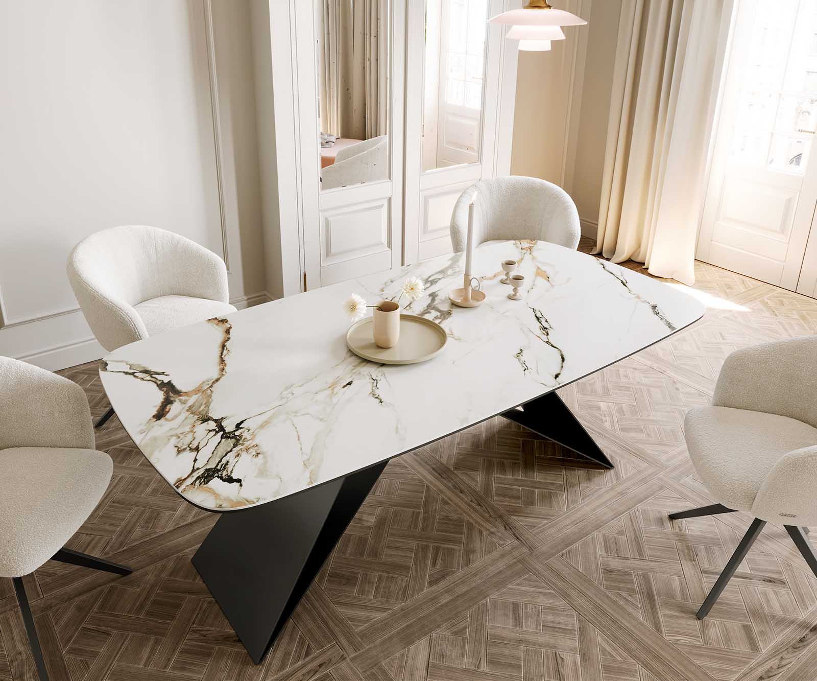 Table à manger Edge en forme de bateau 200x100 céramique Calacatta Luxe blanc-doré-gris cadre en V acier plat noir 4
