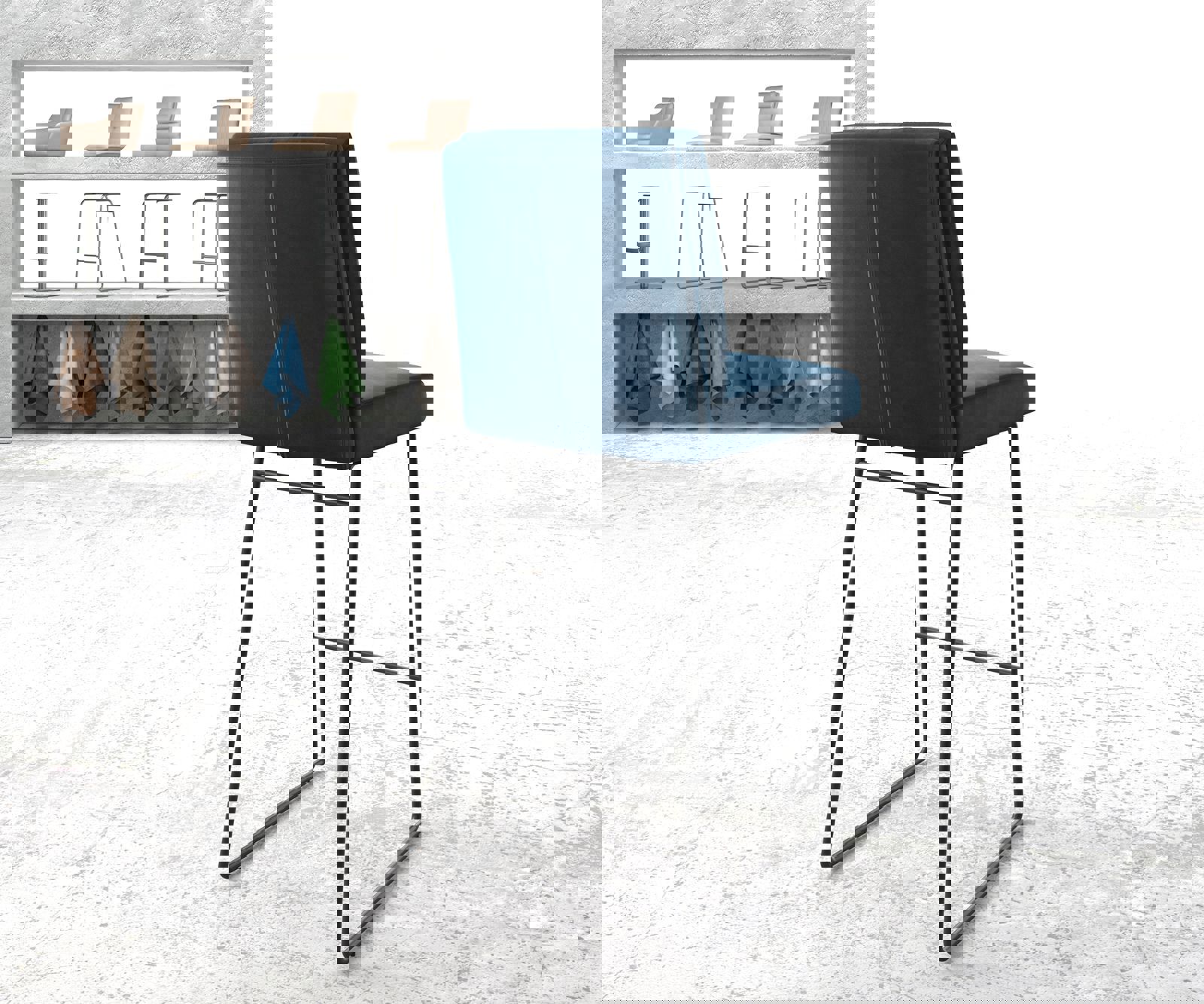 Chaise-de-bar Pela-Flex velours bleu cadre de patins métal 2 Chaise-de-bar Pela-Flex velours bleu cadre de patins métal 2