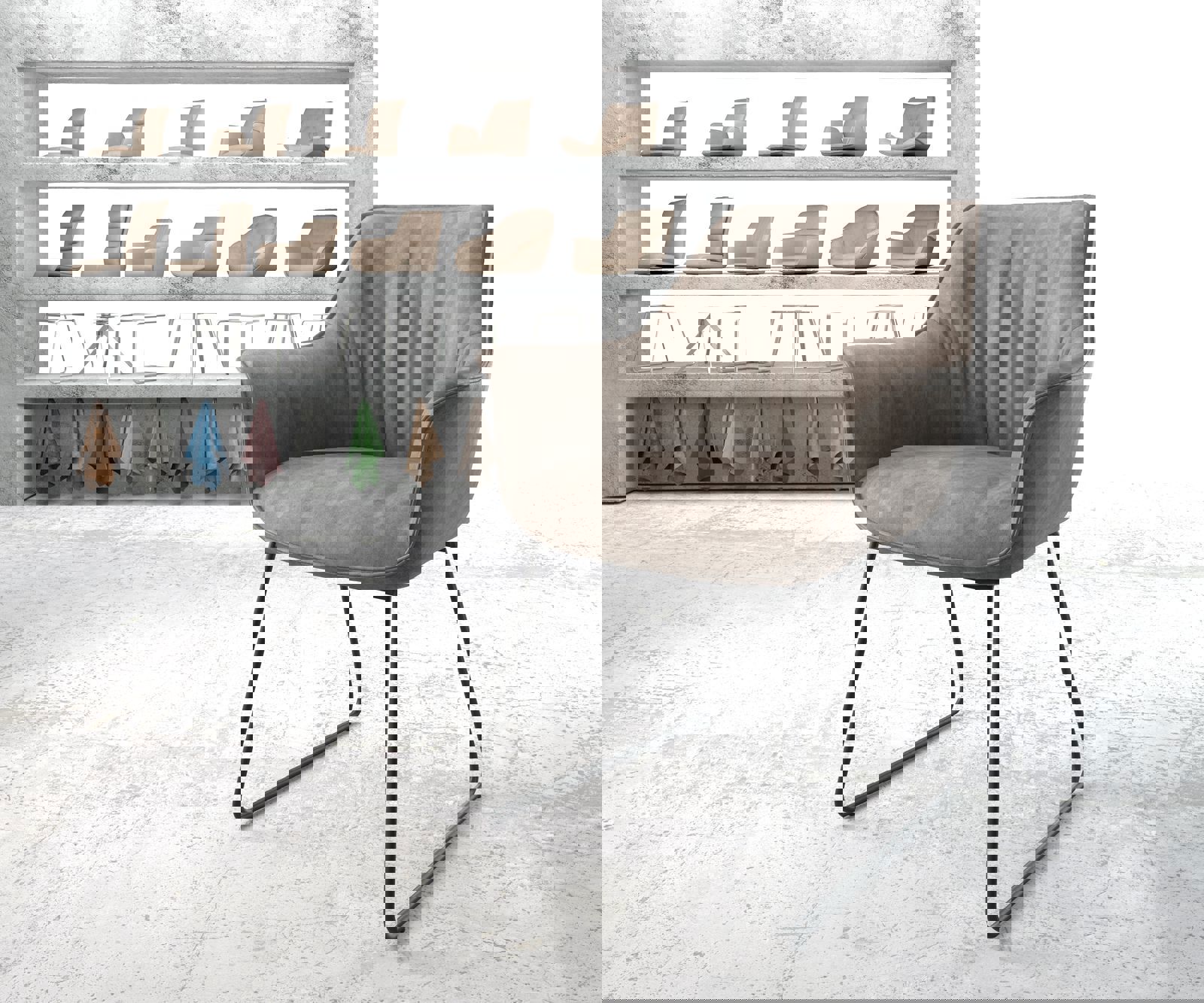 Chaise-de-salle-à-manger Keila-Flex avec accoudoirs microvelours taupe vintage pied trapèze noir