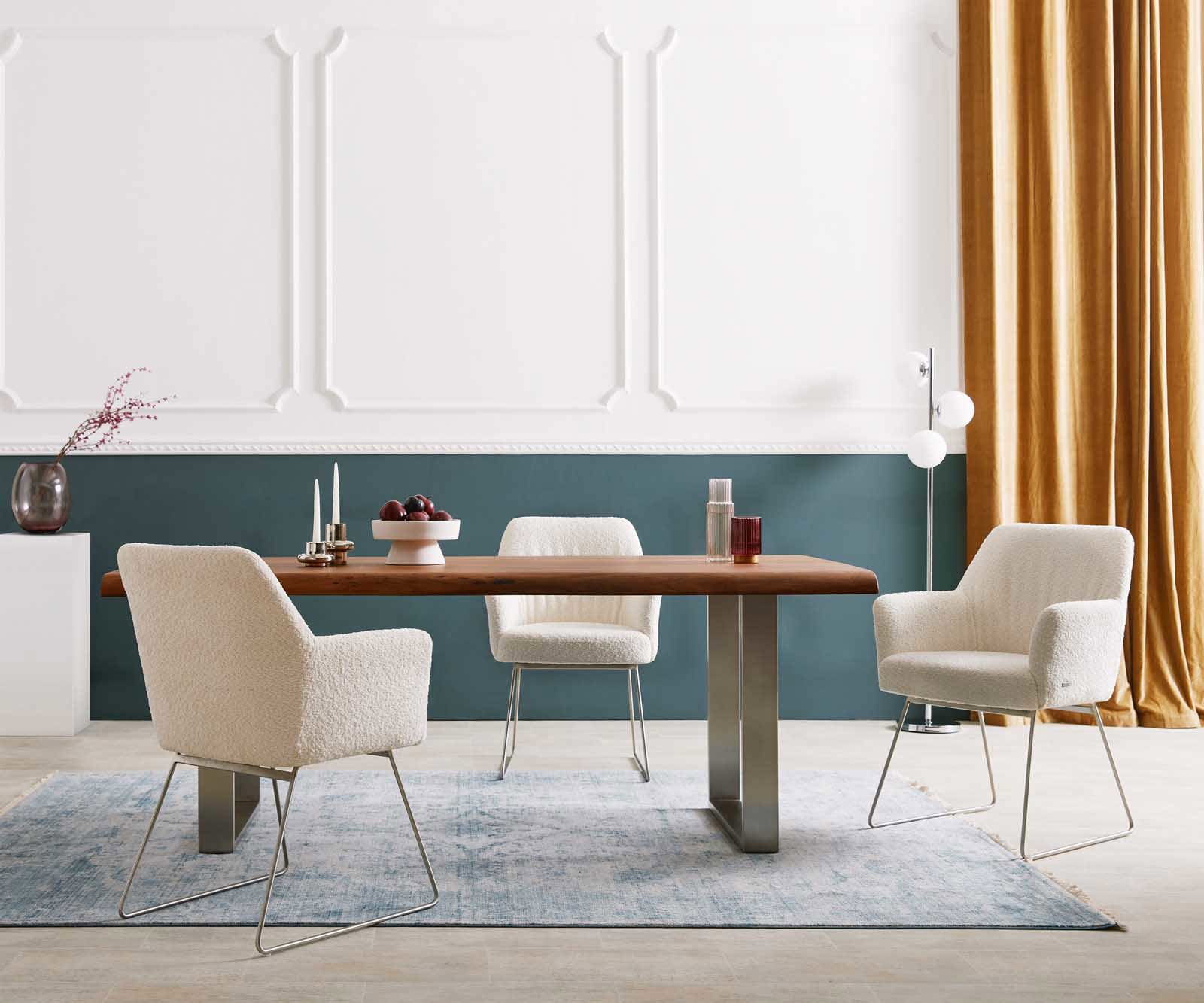 Chaise-de-salle-à-manger Xana-Flex avec accoudoirs bouclé blanc pied trapèze acier inoxydable brossé ressorts ensachés 5 Chaise-de-salle-à-manger Xana-Flex avec accoudoirs bouclé blanc pied trapèze acier inoxydable brossé ressorts ensachés 5