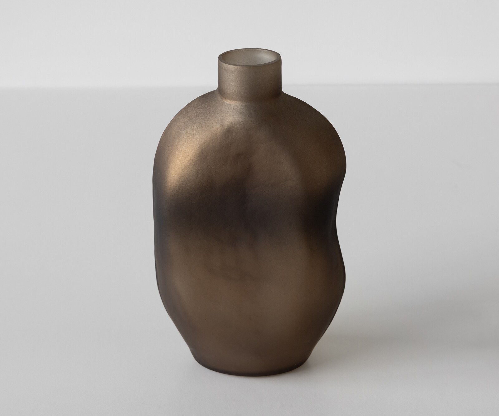 Vase Mireva l15 x P9 x H27 cm Verre Aurum Soufflé à la bouche 4