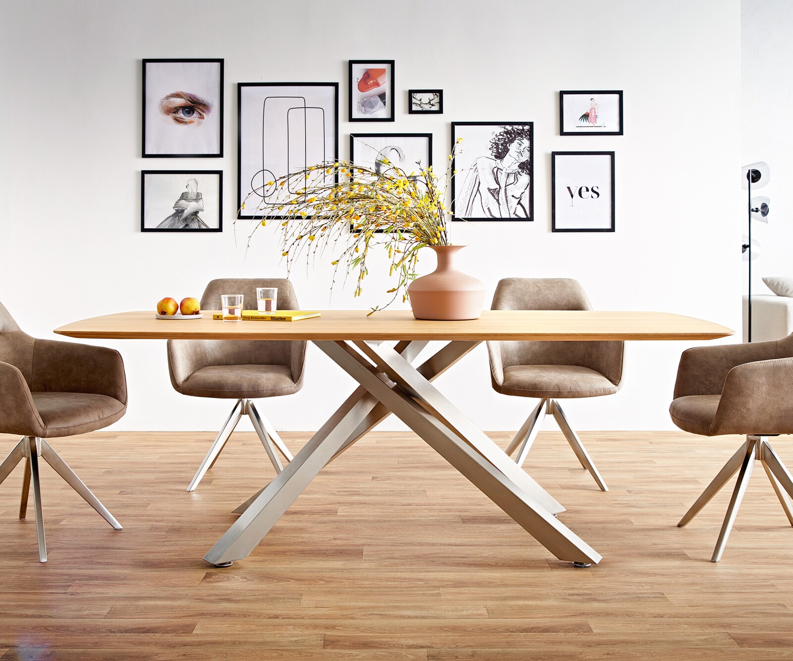 Table à manger Edge Boot 200x100x2,5-3 chêne nature cadre croisé rectangle acier inoxydable bord suisse 4
