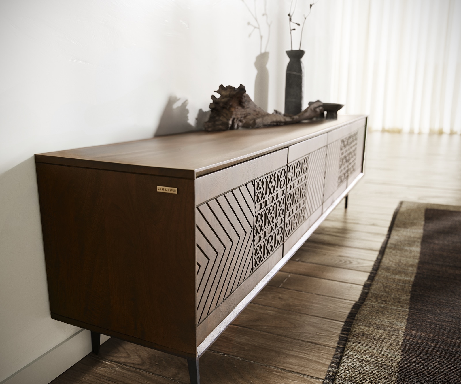 Meuble-TV Manjula 200 cm manguier marron 4 portes pied équerre métal noir 4 Meuble-TV Manjula 200 cm manguier marron 4 portes pied équerre métal noir 4