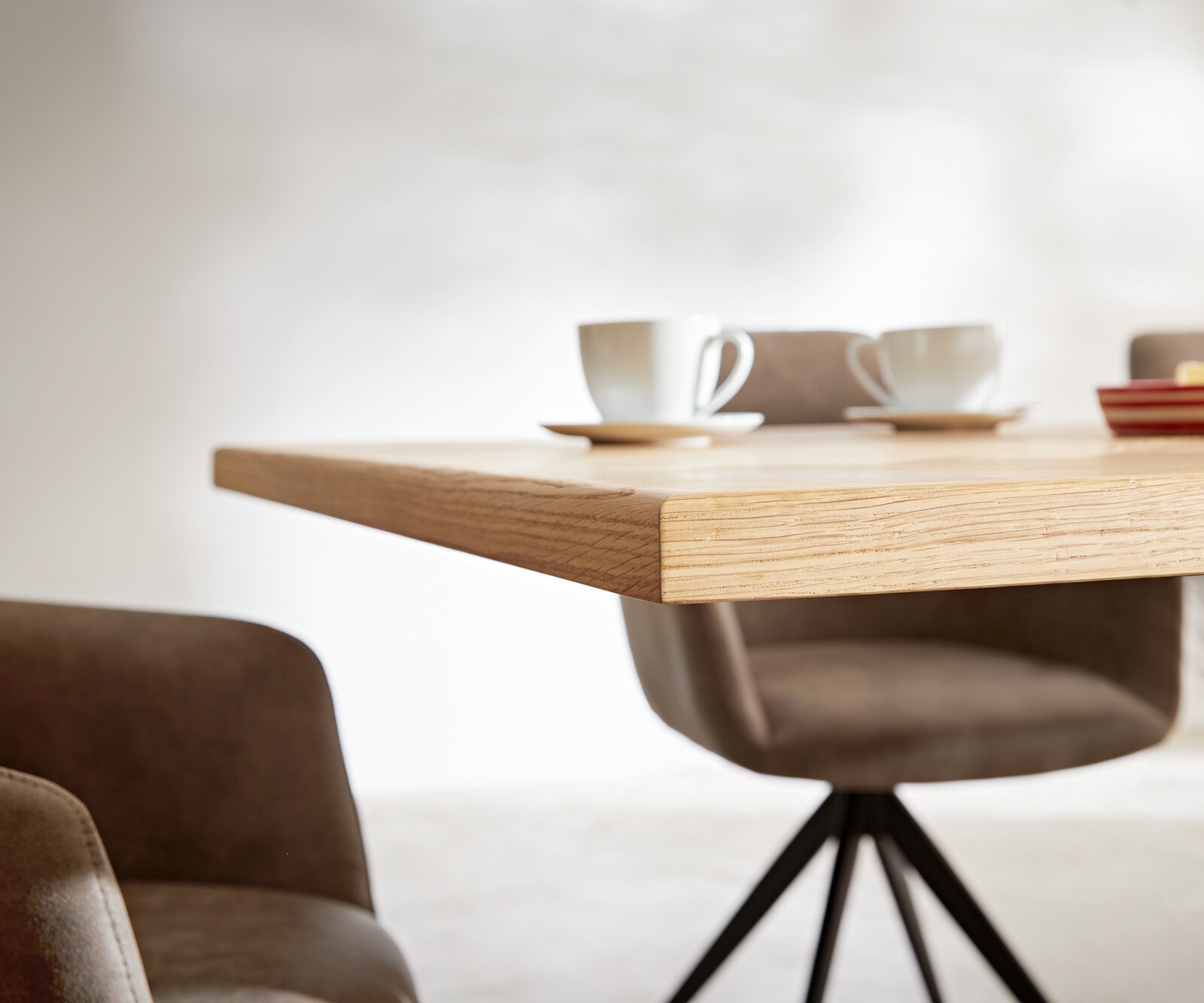 Table à manger Edge-pure 200x100 chêne nature Fishbone cadre croisé rectangle noir 2