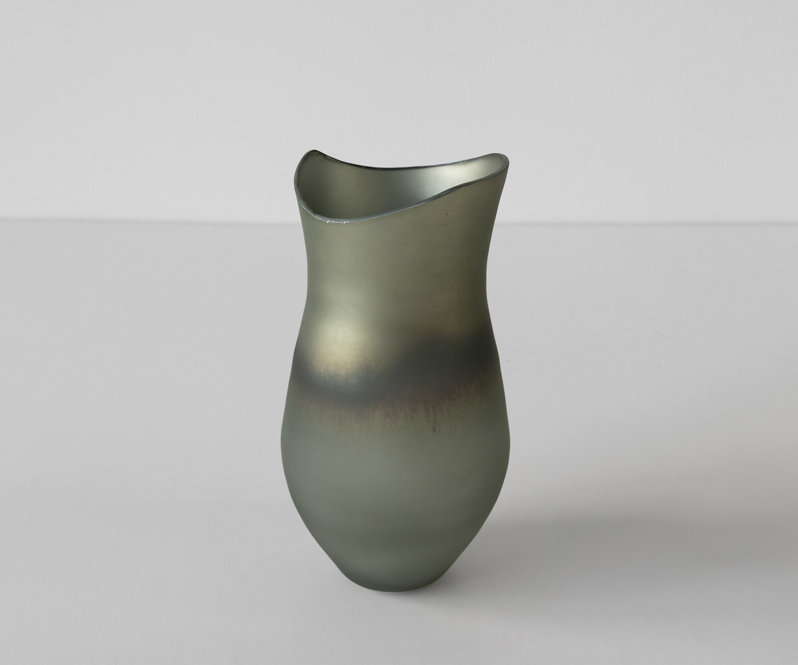 Vase Sinuo l16 x P16 x H30 cm Verre Aurora Soufflé à la bouche 2