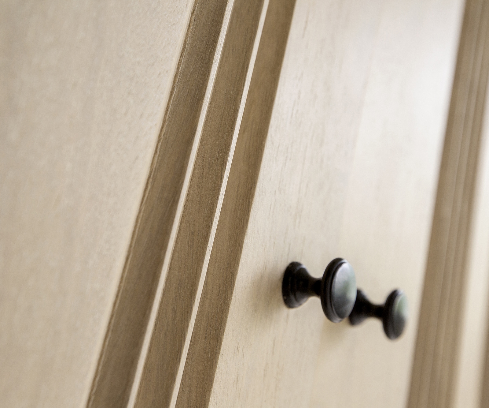 Buffet-hautNestos 90x140 cm Manguier White Wash Métal noir 2 portes 2 Buffet-hautNestos 90x140 cm Manguier White Wash Métal noir 2 portes 2