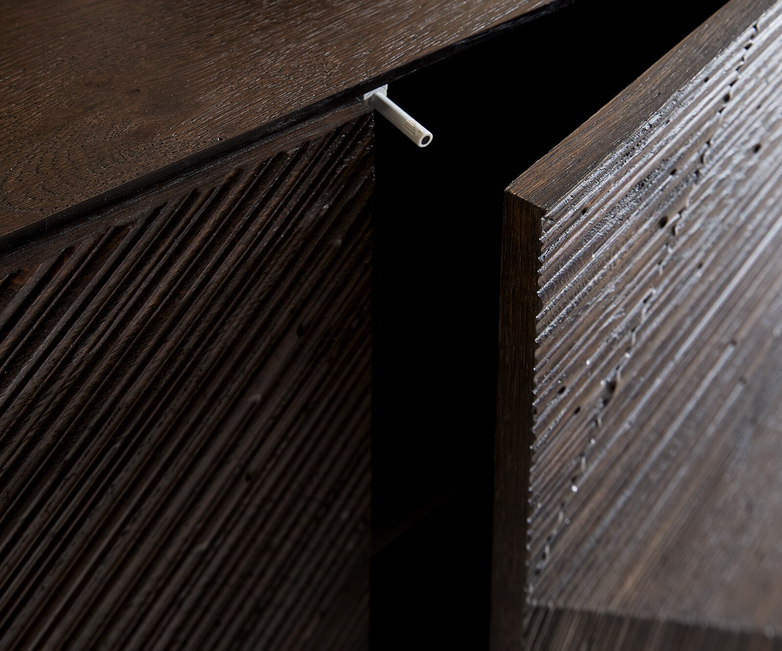 Buffet Tereos 200 cm Frêne brun foncé Effet 3D 4 portes Pieds suspendus Verre acrylique 5