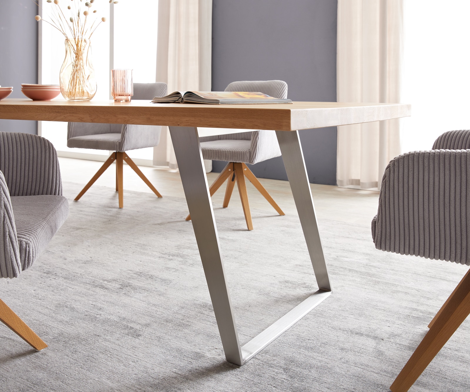 Table à manger Edge 300x100 chêne nature acier inoxydable inclinée 4 Table à manger Edge 300x100 chêne nature acier inoxydable inclinée 4