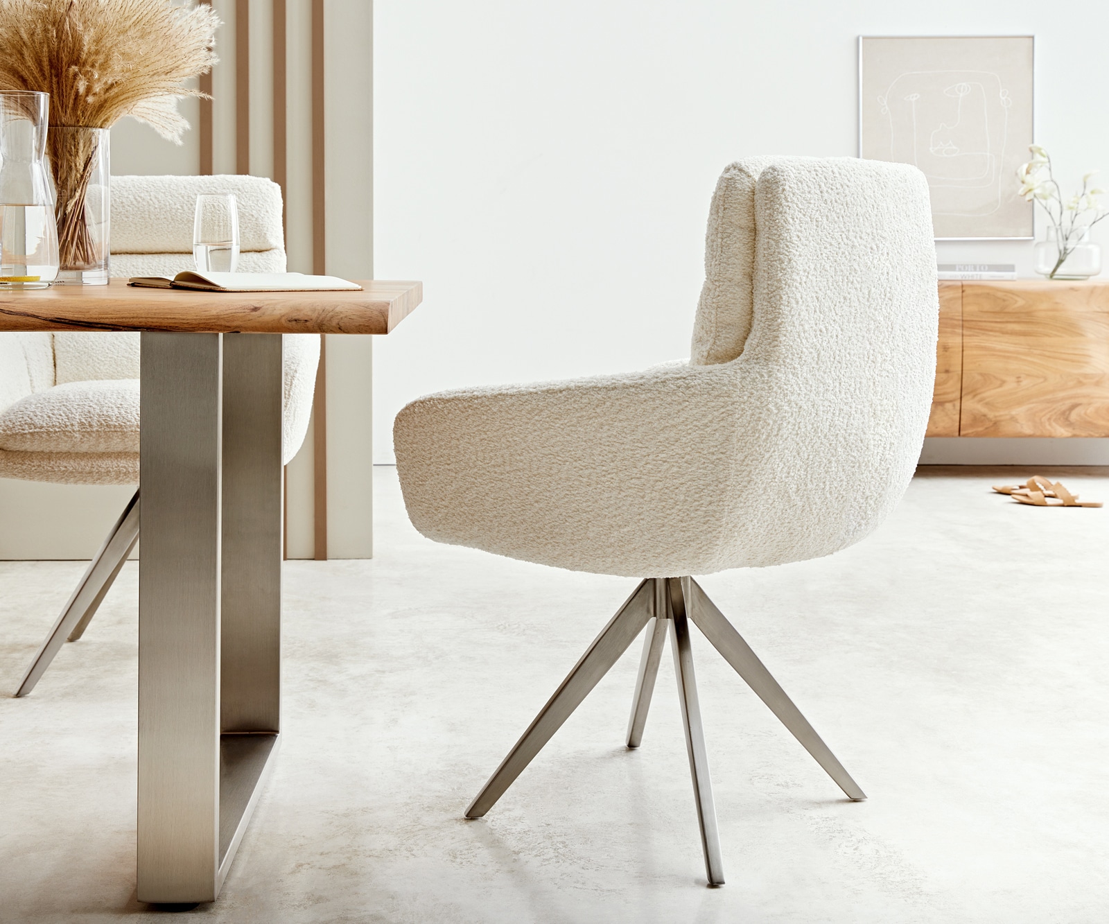 Chaise-de-salle-à-manger Abelia-Flex avec accoudoirs bouclé blanc pied croisé angulaire acier inoxydable brossé 4 Chaise-de-salle-à-manger Abelia-Flex avec accoudoirs bouclé blanc pied croisé angulaire acier inoxydable brossé 4