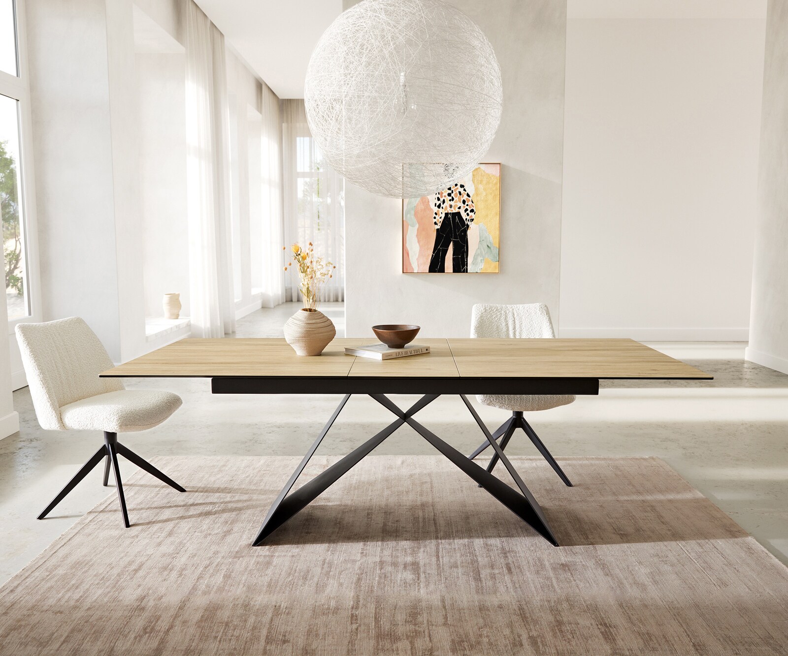 Table à manger Edge 180-220x100 céramique Laminam® Sabbia couleur chêne cadre en V acier plat noir extensible 1