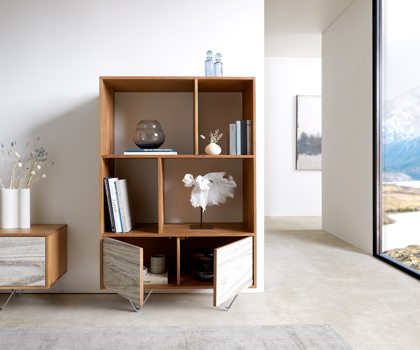 Bibliothèque Kleo 90x130 cm acacia naturel 2 portes pieds en V inox 3 Bibliothèque Kleo 90x130 cm acacia naturel 2 portes pieds en V inox 3