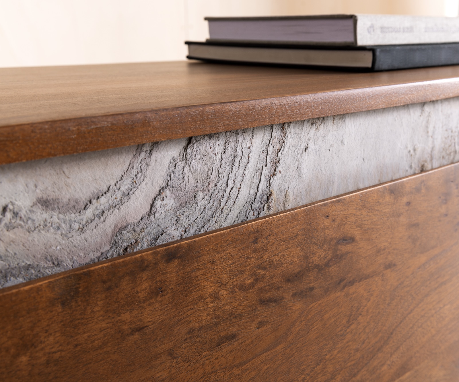 Meuble-TV Stonegrace 200 cm acacia marron ardoise 4 tiroirs pied en V noir 6