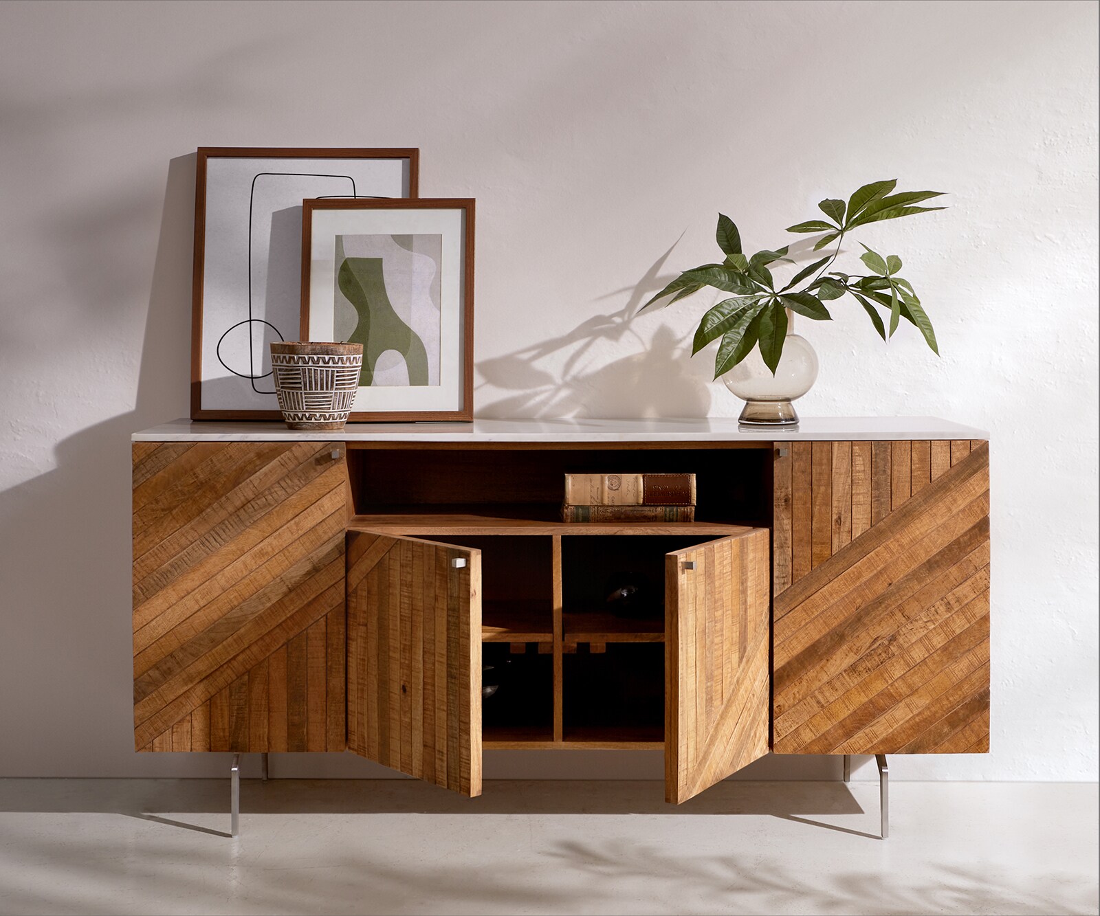 Buffet Bahan 145 cm Mangue Teak 4 portes 1 compartiment Plateau marbre blanc pied d'angle en acier inoxydable 3