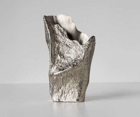Vase Cavira l29 x P16 x H48 cm Aluminium Platin Fait main