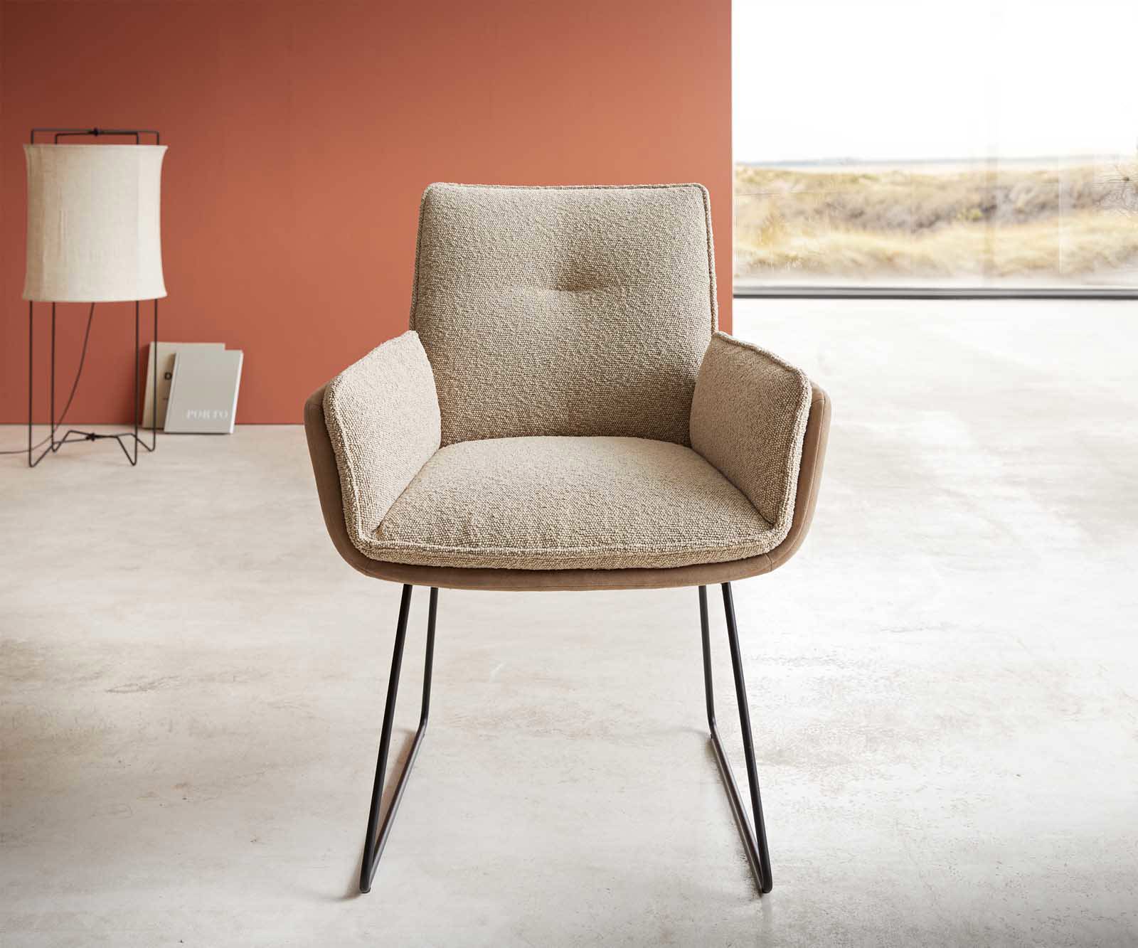 Chaise-de-salle-à-manger Nela-Flex tissu mixte couleur boue pied trapèze noir 1 Chaise-de-salle-à-manger Nela-Flex tissu mixte couleur boue pied trapèze noir 1