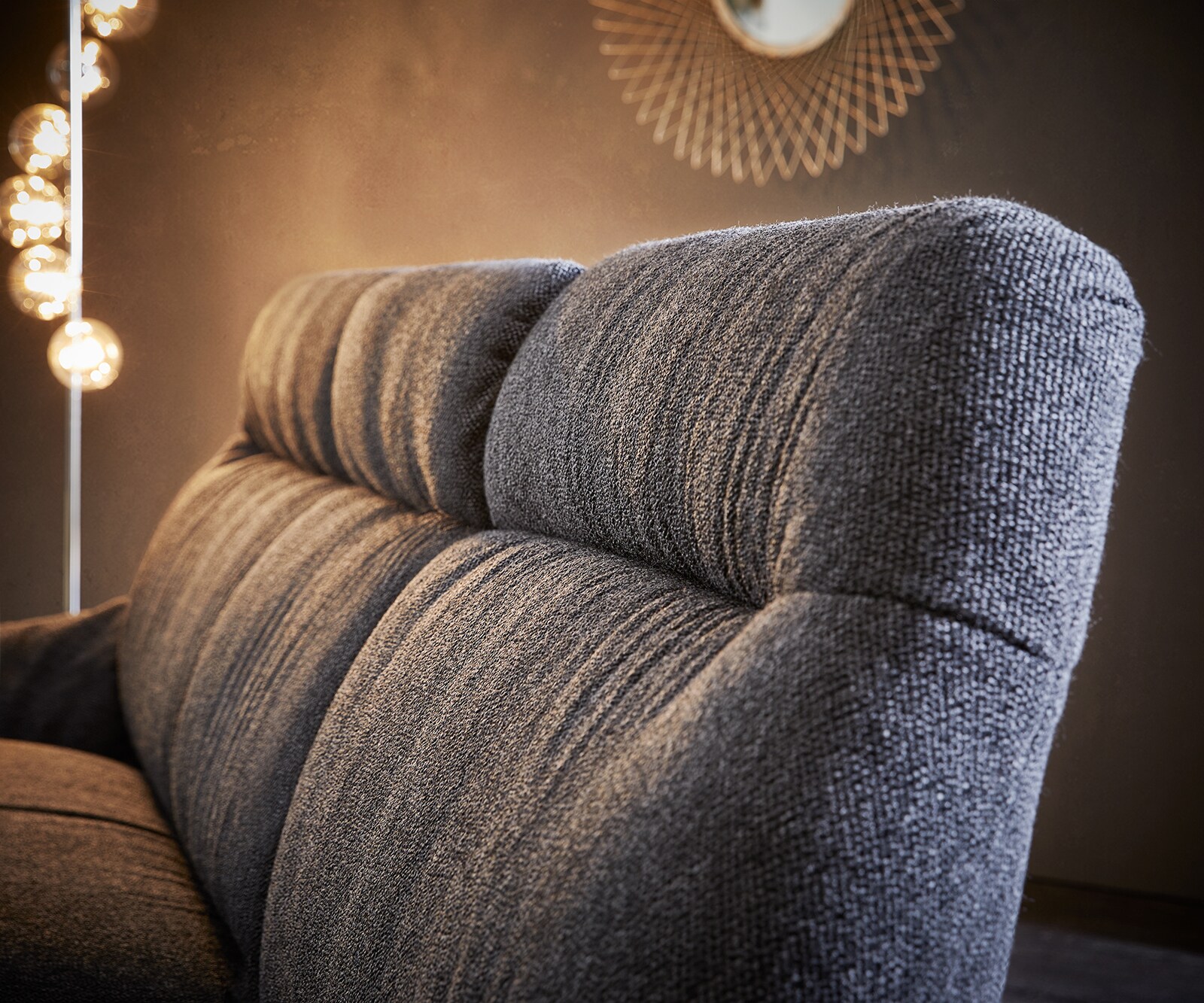 Canapé-d'angle Shape High 305x160 chaise longue noire à droite de la marque ES 6