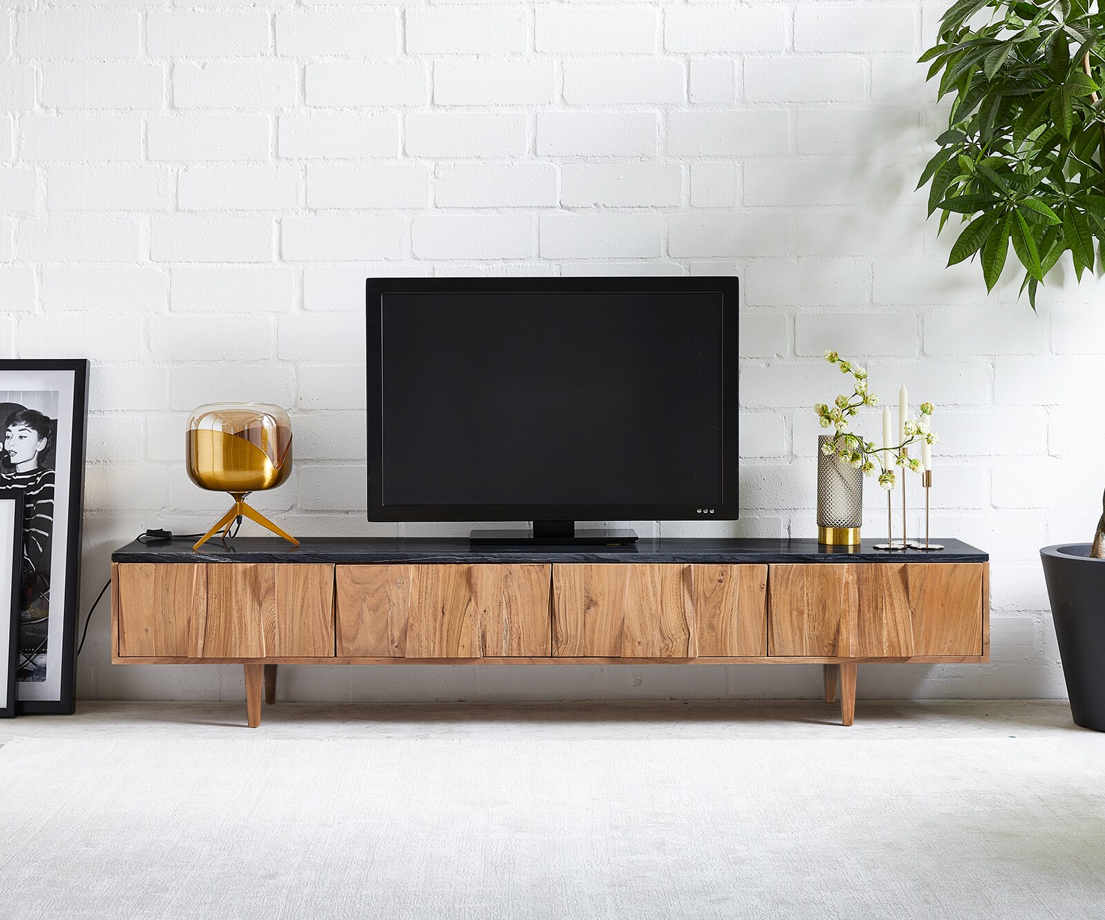 Meuble-TV Shia 200cm acacia naturel marbre noir 4 portes 1