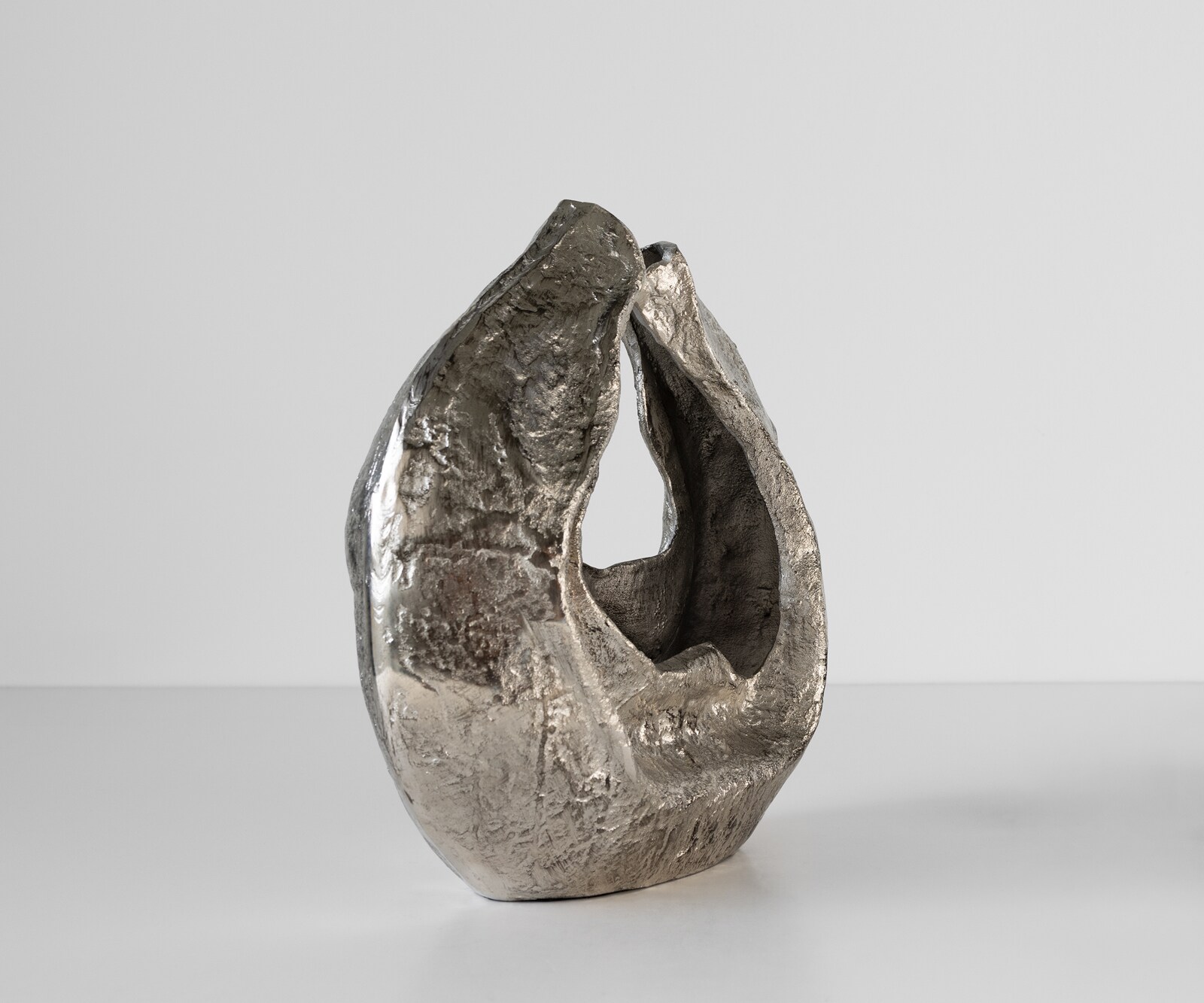 Sculpture Nexora l40 x P17 x H42 cm Aluminium Platin Faite main 1