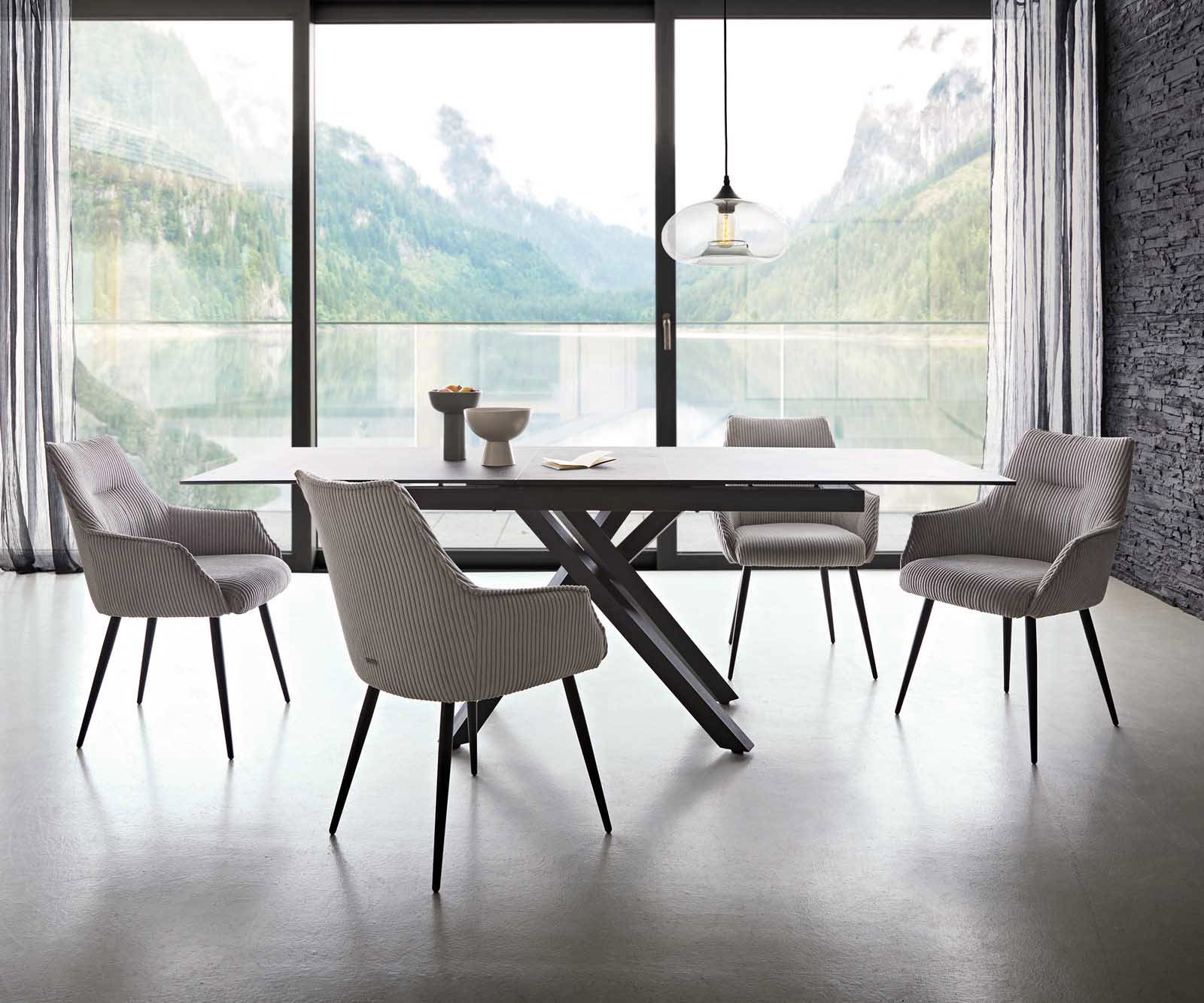 Chaise-de-salle-à-manger Alja-Flex avec accoudoirs côtelé gris argenté 4 pieds coniques noir ressorts ensachés 3 Chaise-de-salle-à-manger Alja-Flex avec accoudoirs côtelé gris argenté 4 pieds coniques noir ressorts ensachés 3