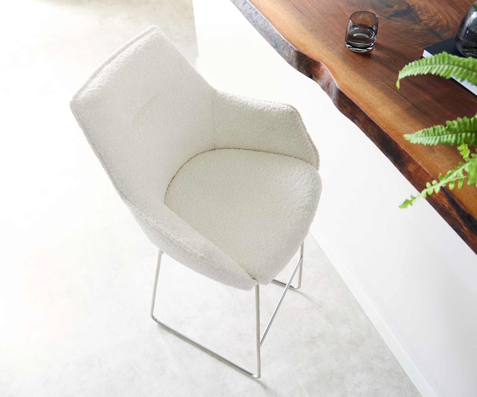 Chaise-de-bar Alja-Flex Bouclé Blanc Cadre à patins en acier inoxydable Ressorts ensachés 4