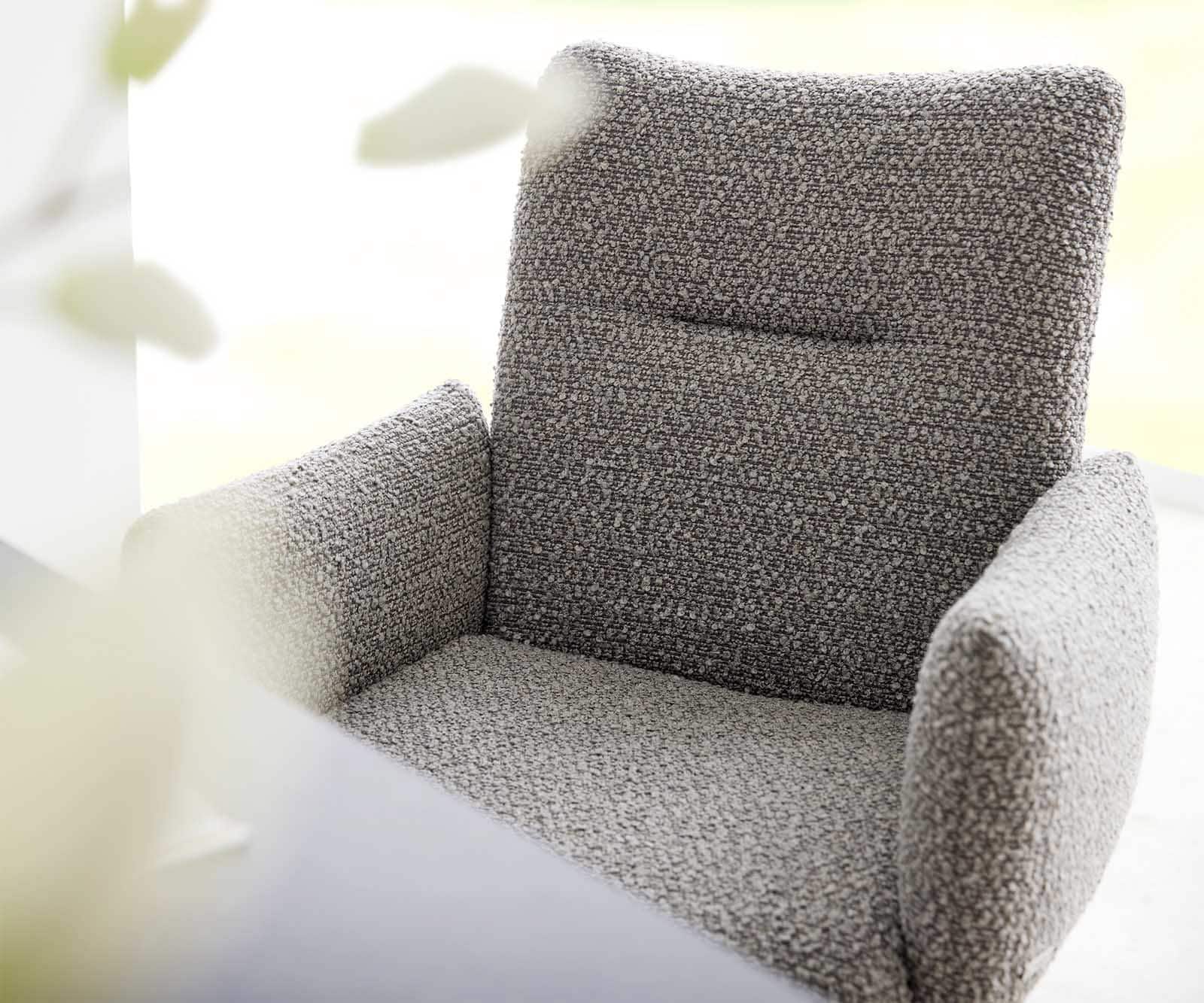 Chaise-pivotante Jova-Flex avec accoudoirs bouclé gris argenté pied en bois angulaire naturel pivotement sur 180° ressorts ensachés 3 Chaise-pivotante Jova-Flex avec accoudoirs bouclé gris argenté pied en bois angulaire naturel pivotement sur 180° ressorts ensachés 3