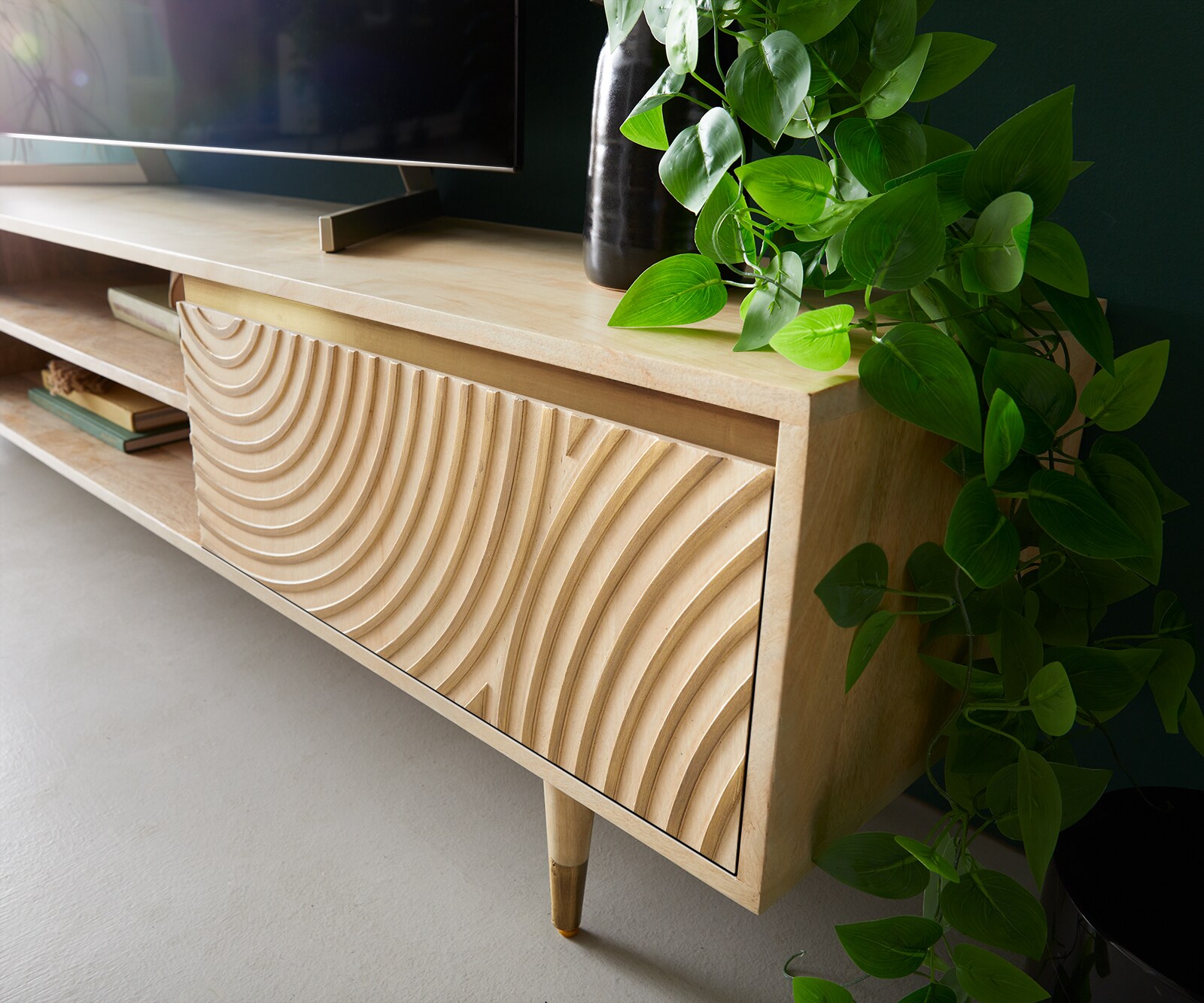 Meuble-TV Budaya 200 cm manguier naturel 2 portes pied conique 4 Meuble-TV Budaya 200 cm manguier naturel 2 portes pied conique 4